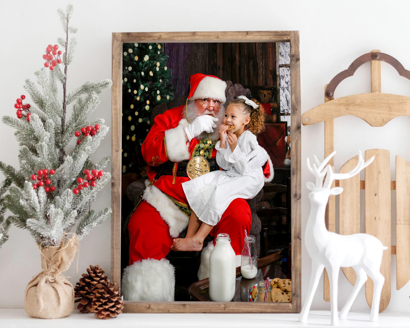 Lani-artwork-ashlie-steinau-photography-christmas-santa-experience-cookie-holiday