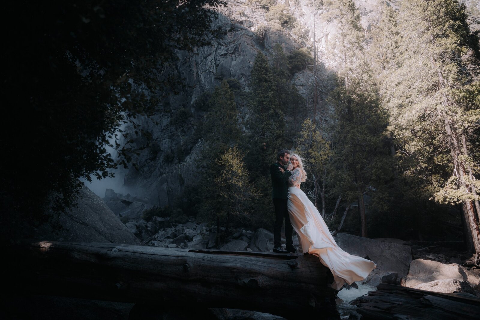 Jess & Aaron - Unbridled-250507-002