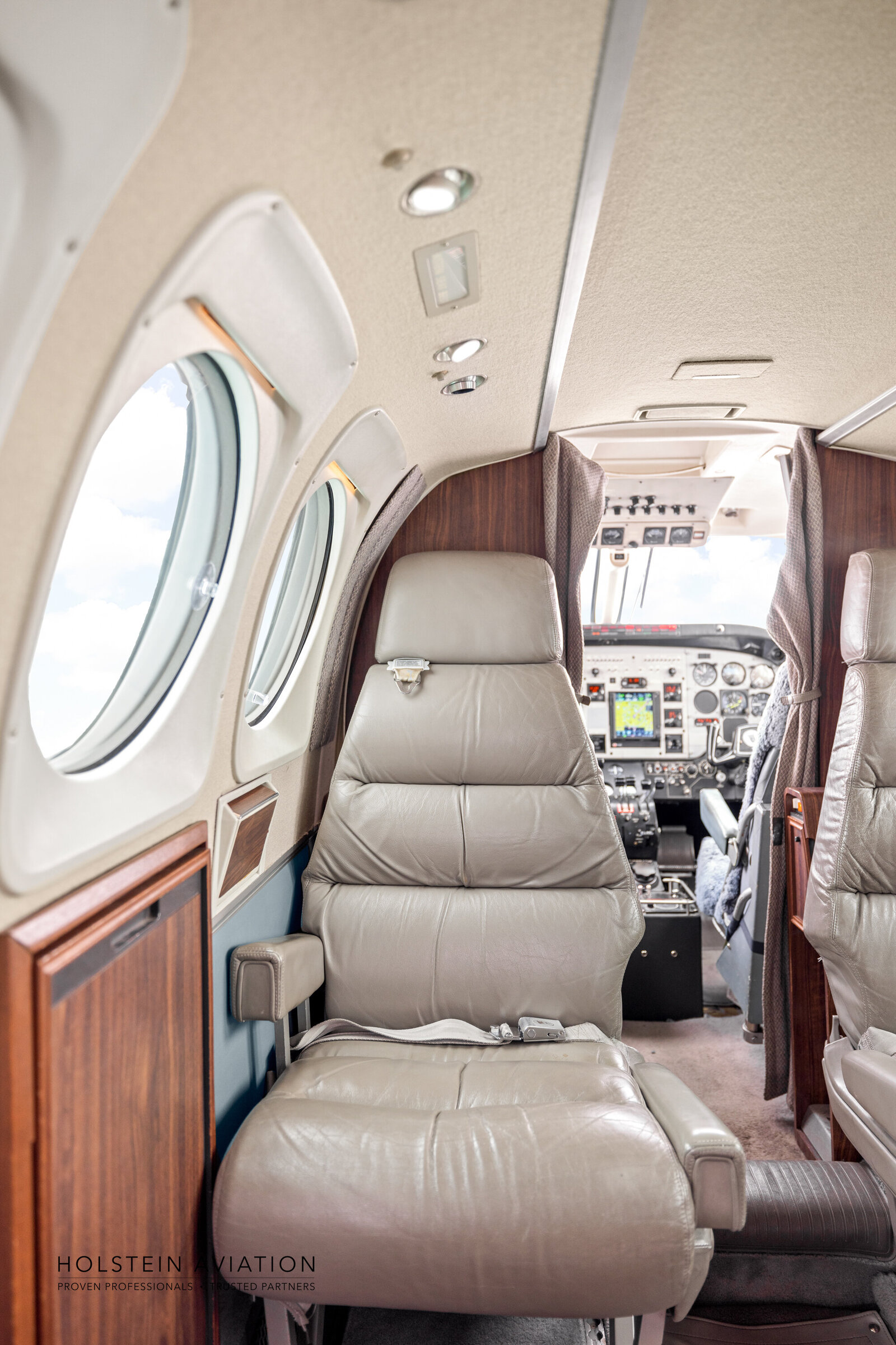 KingAir C90B Watermark-15