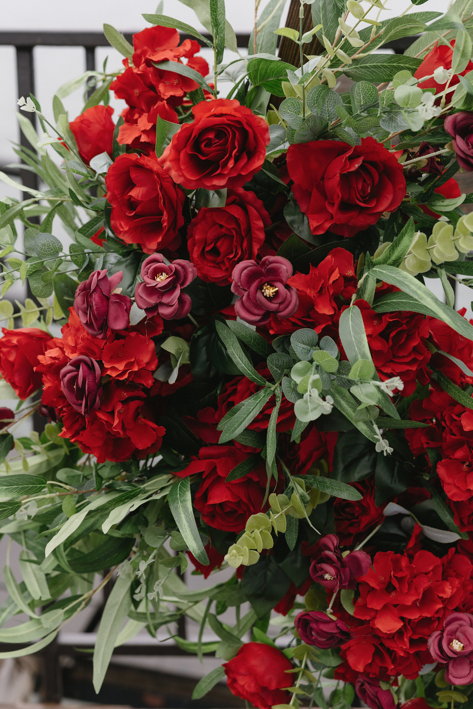 amanda-thanh-holiday-inn-romantic-red-wedding-portland-analy-98