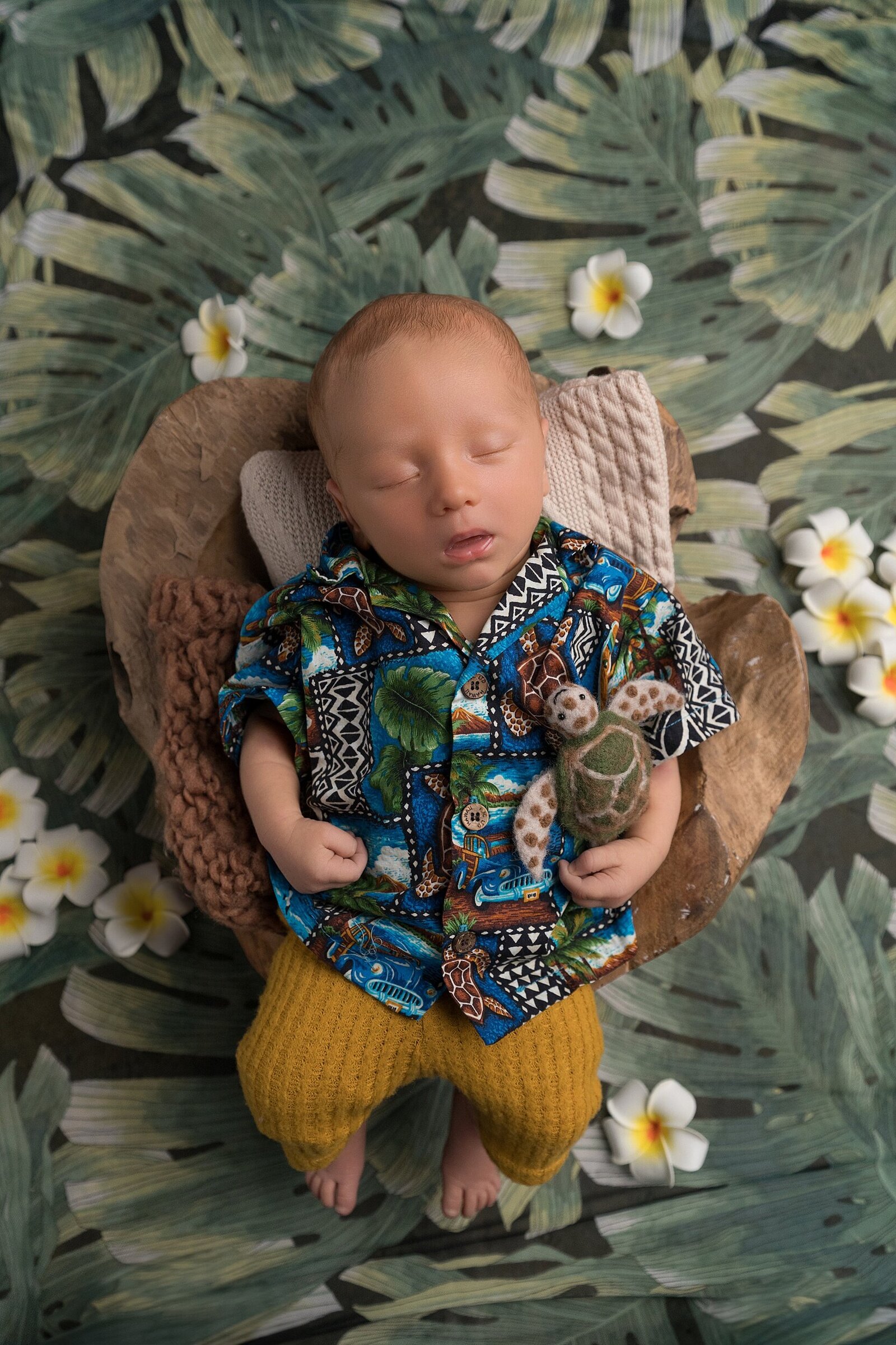 Hans Newborn Photos-December 2024-Sabrina Baxter Photography-Houston Photographer-44_PS-E_stomped