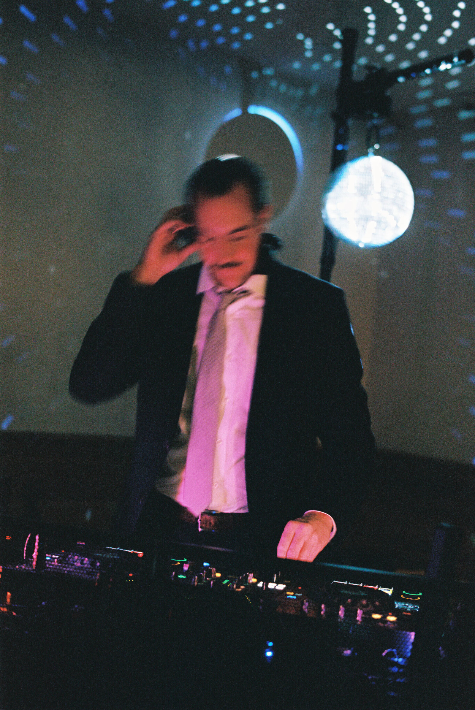 MENIQUEKOOSPHOTO-AMBER & HUNTER WEDDING FILM-181