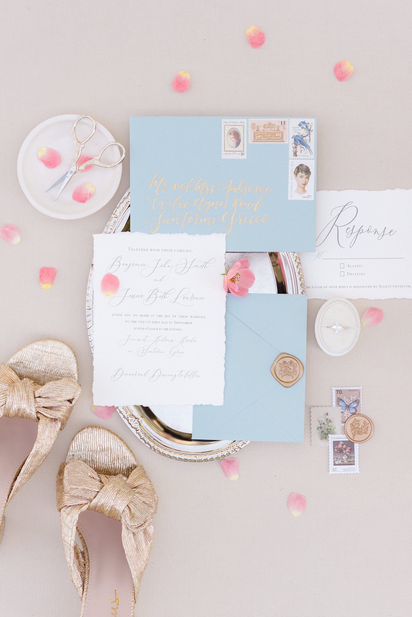 blue-and-gold-paris-wedding-details