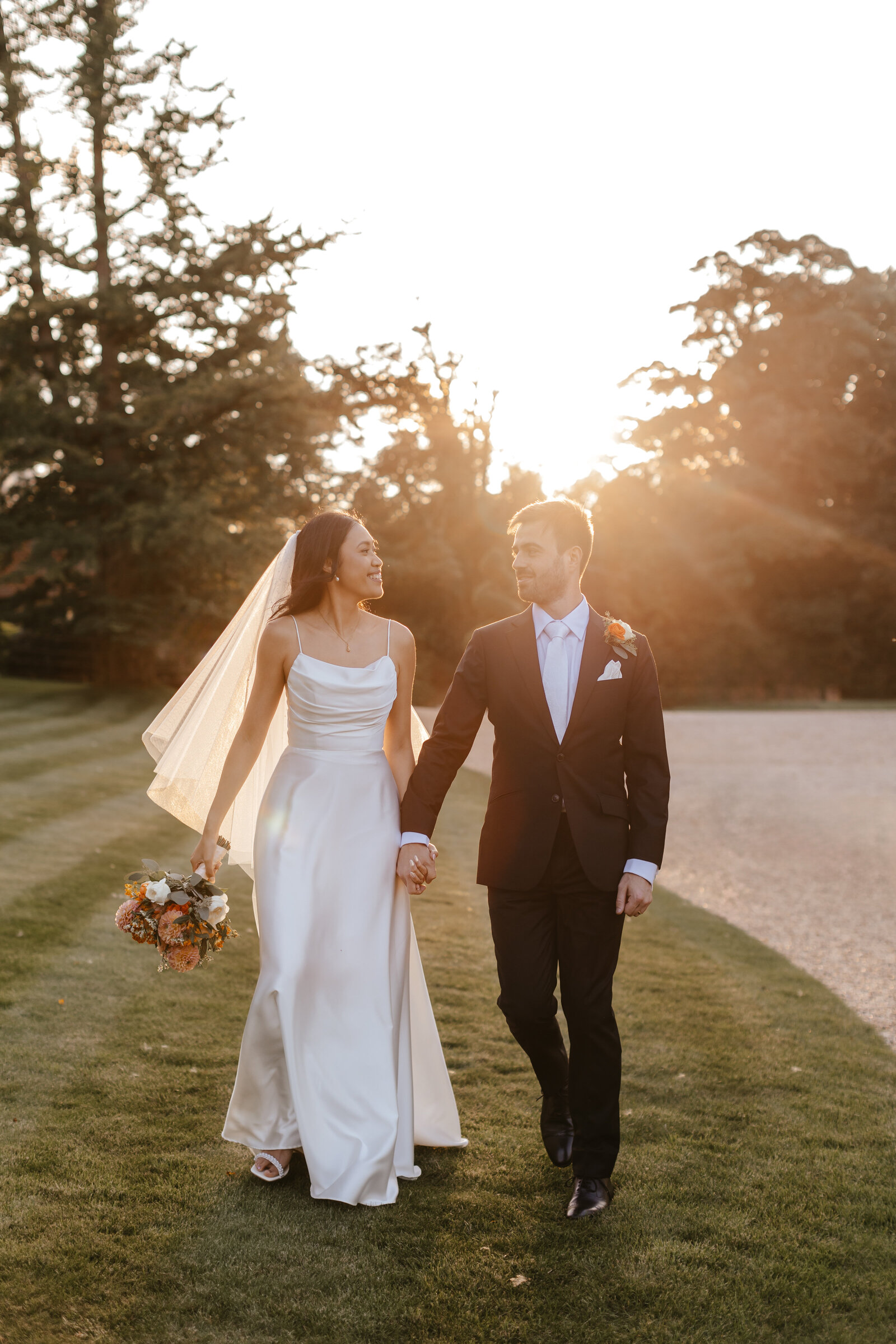 suffolk wedding photography relaxed authentic milsoms wedding