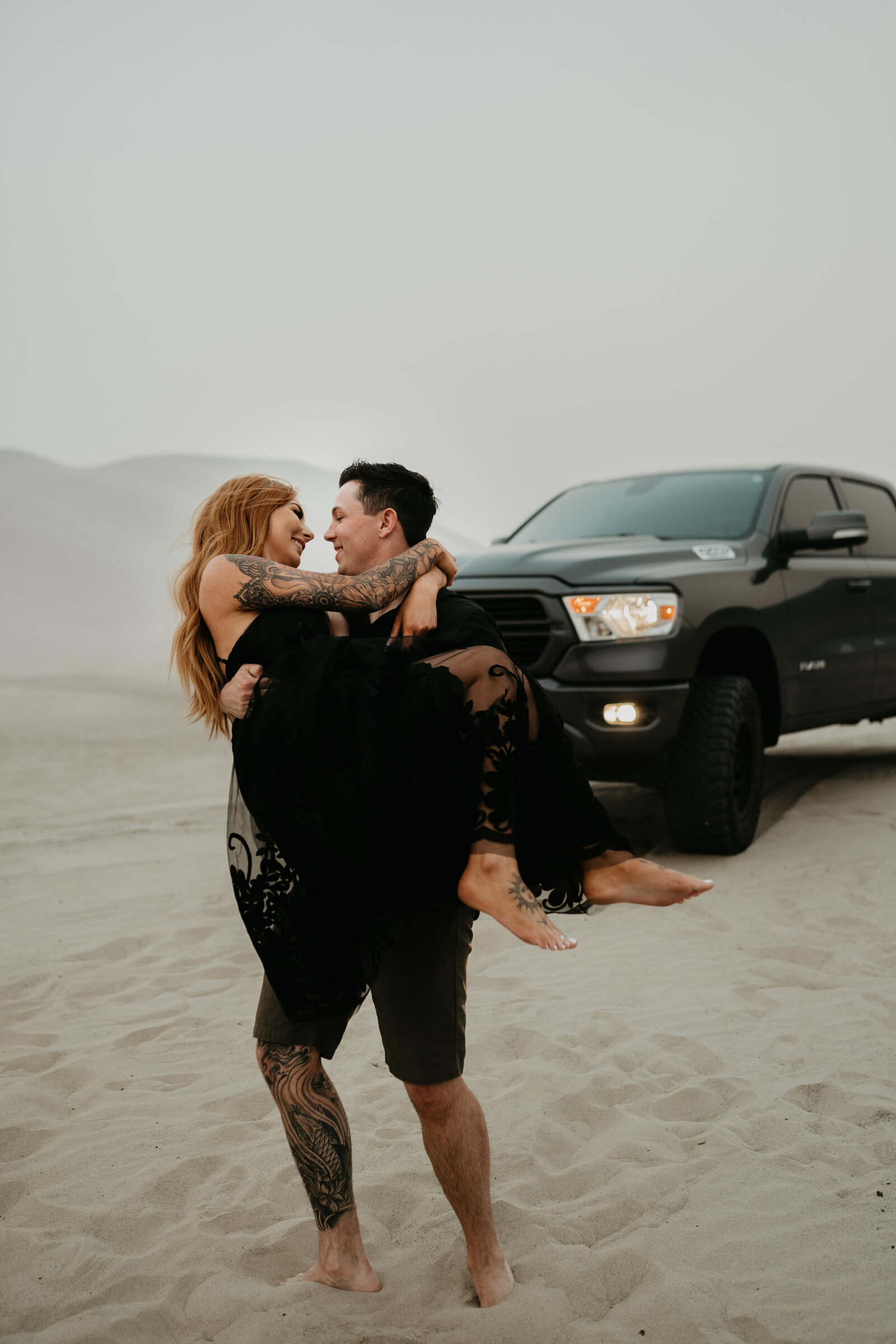 Sand Dunes Couples Photos - Raquel King Photography74