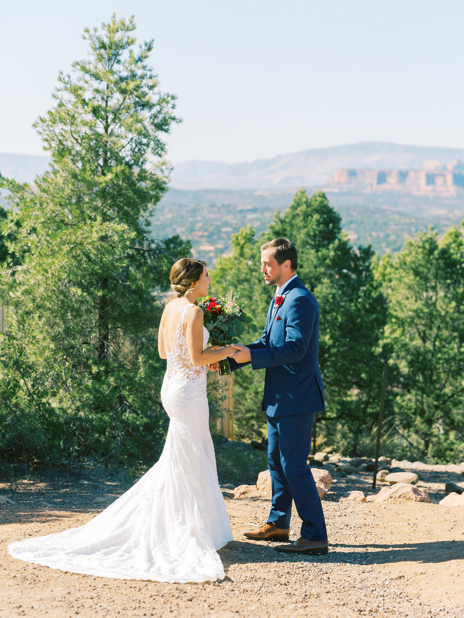 Stephanie&Shane-FirstLook-KileyHarmonPhotography (5 of 31)