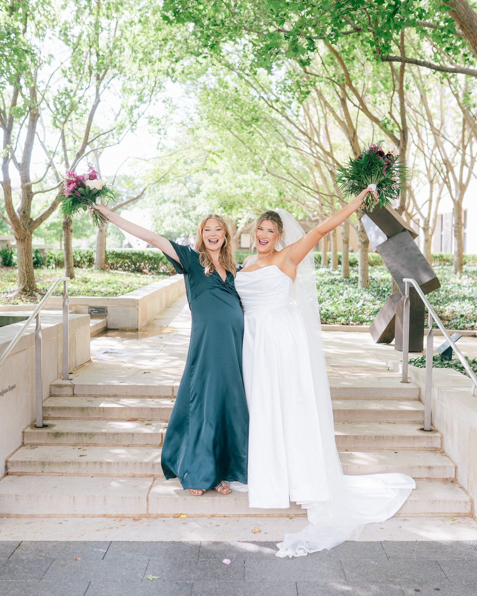 Corby Intercontinental Hotel Kansas City Wedding Plaza-106