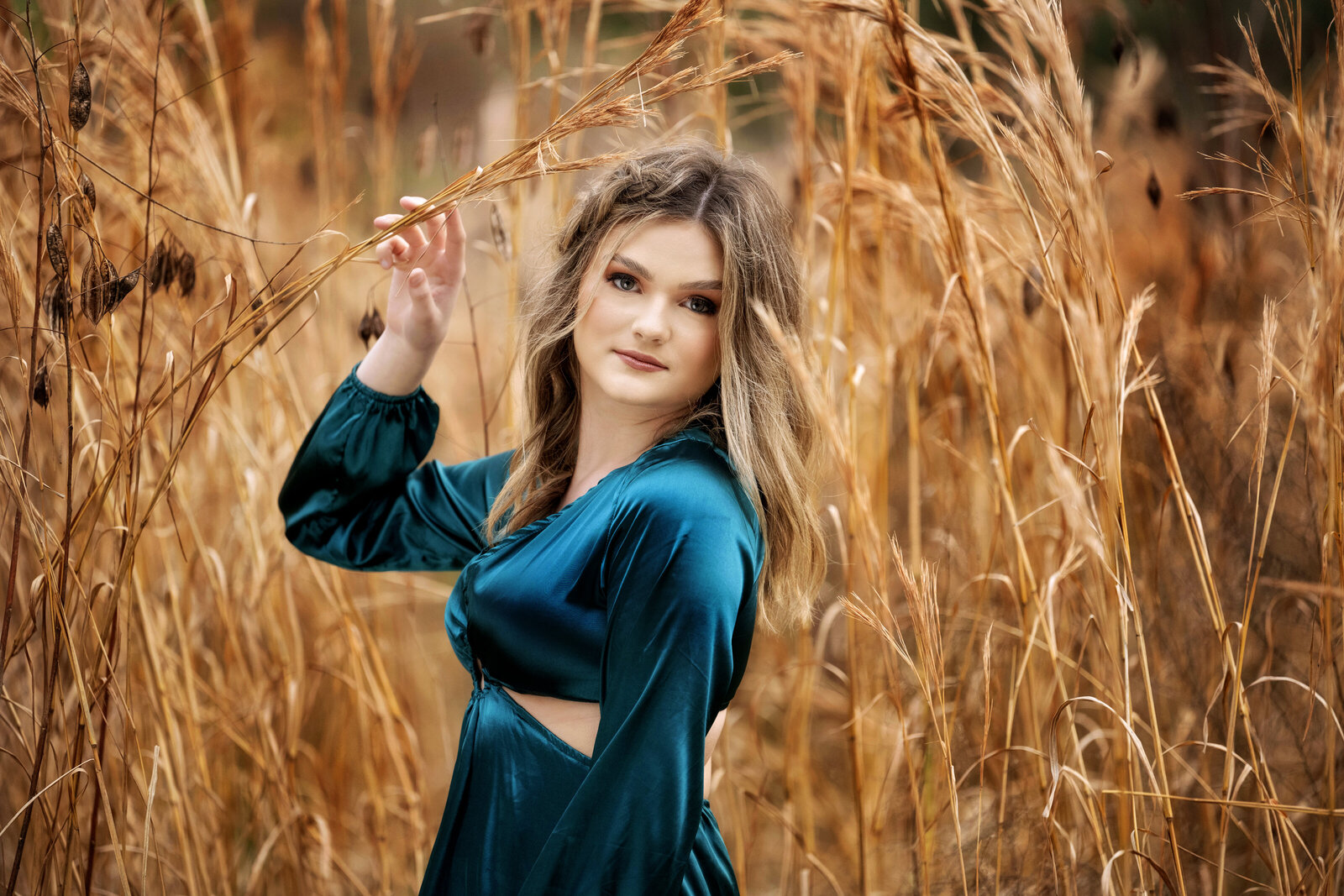 saint-augustine-gainesville-ocala-jacksonville-senior-portraits-senior-girl-senior-photographer-2023-wheat-field