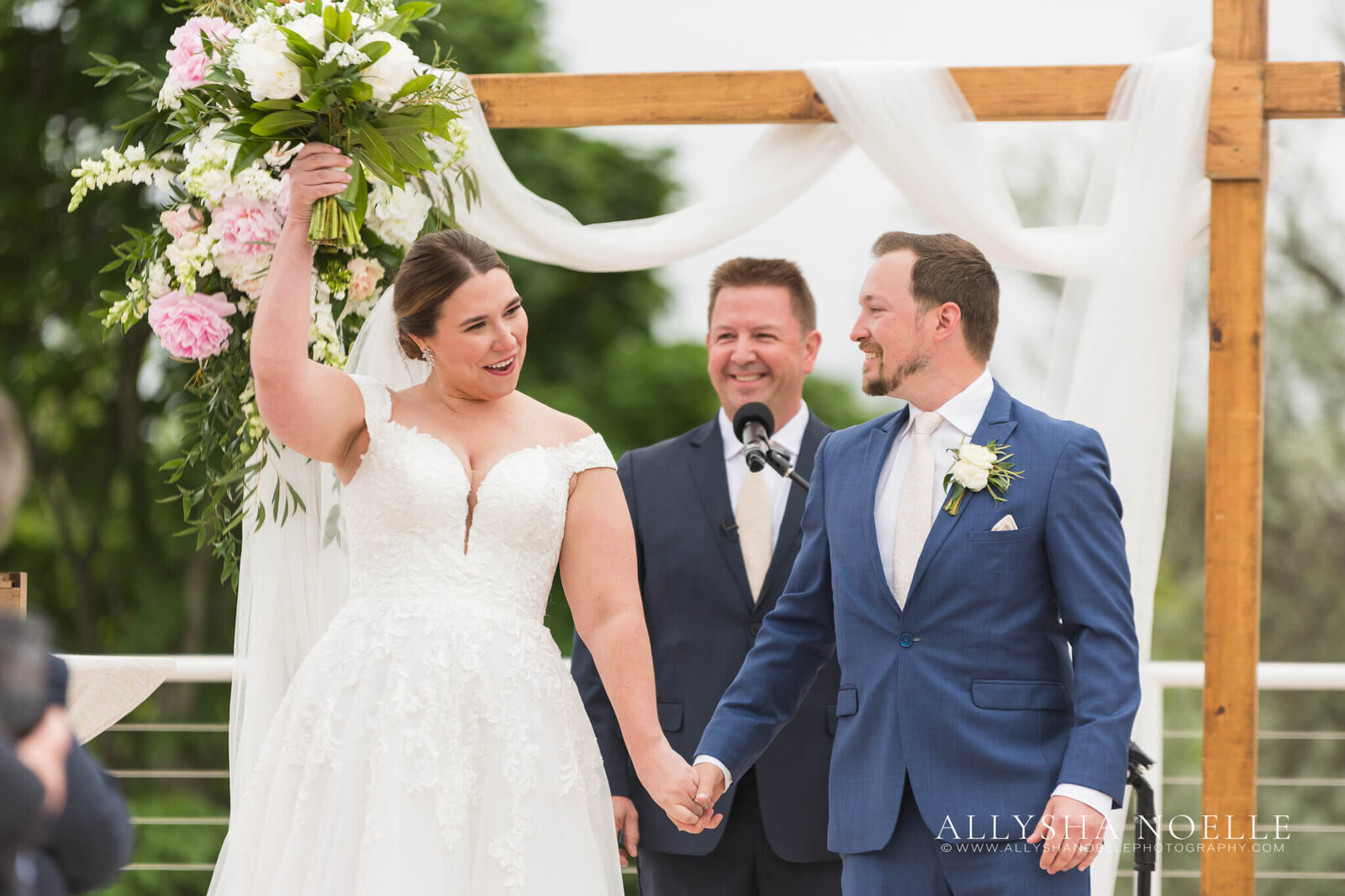 Wedding-at-River-Club-of-Mequon-646