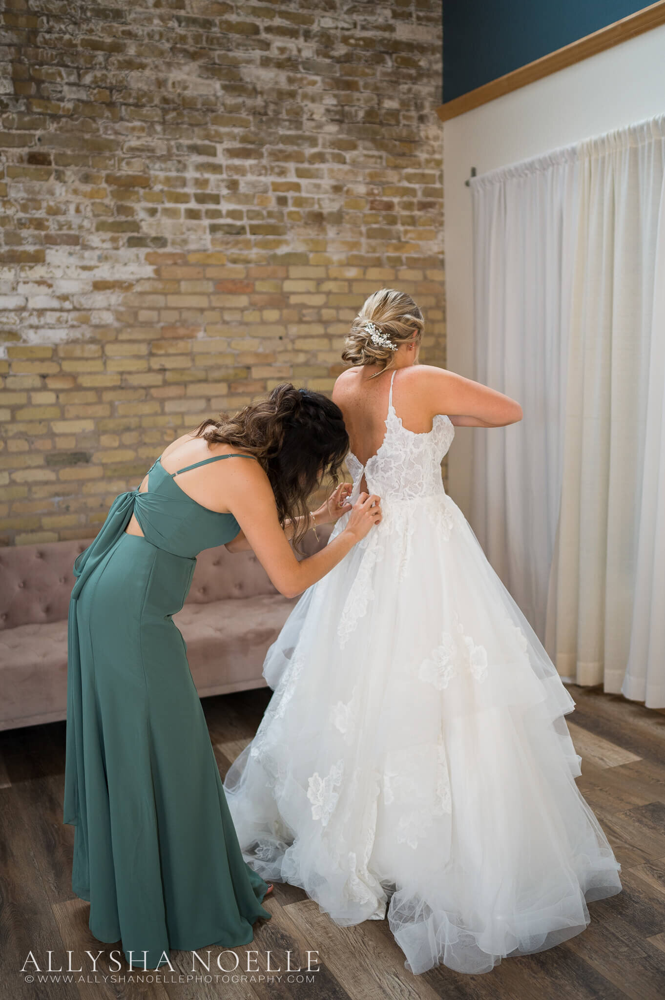 Wedding-at-The-Factory-on-Barclay-in-Milwaukee-0046