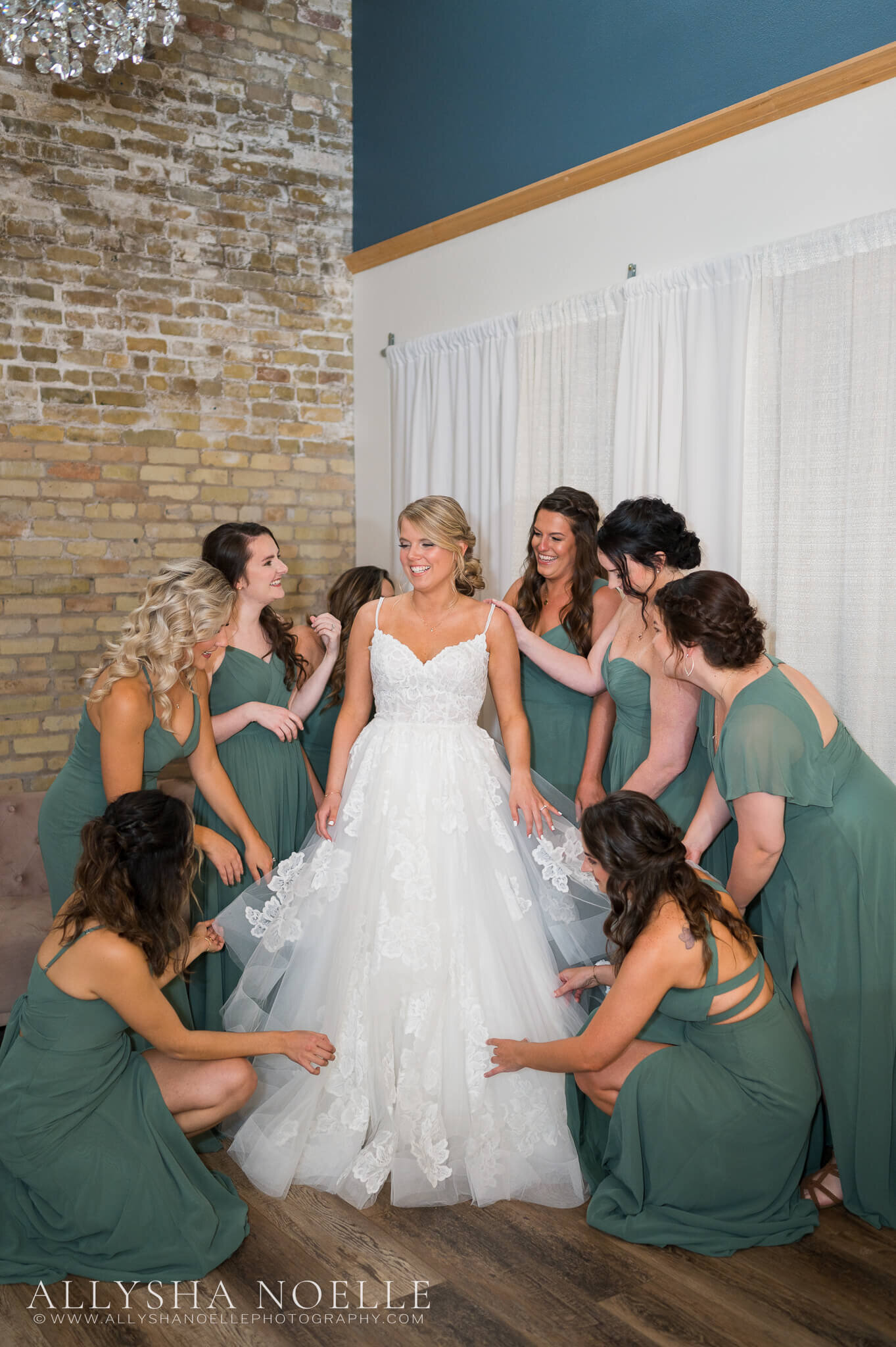 Wedding-at-The-Factory-on-Barclay-in-Milwaukee-0120