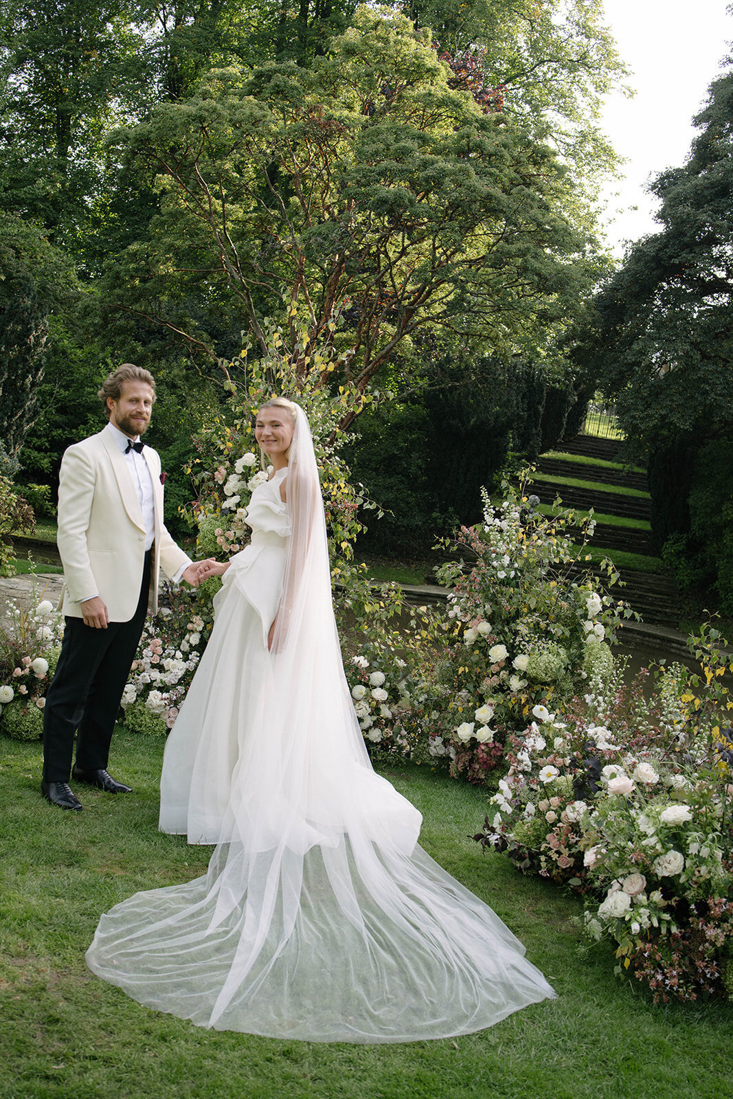Attabara Studio Luxury Wedding Planner at Cornwell Manor by Phoebe Piper9058