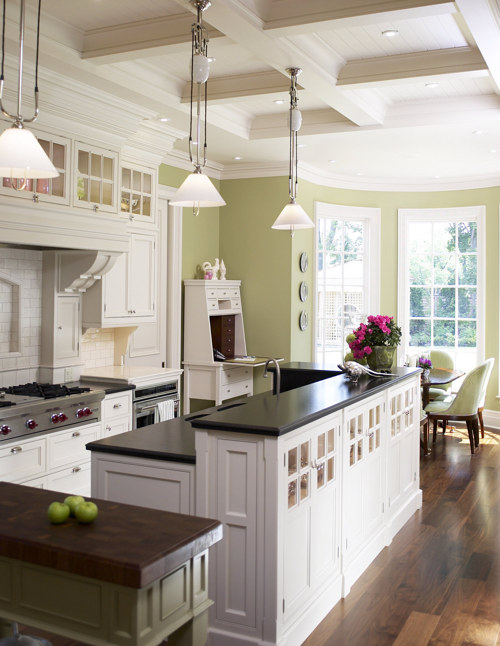 007-Two Rivers-Interiors-Traditional-Kitchen-Coffered Ceiling