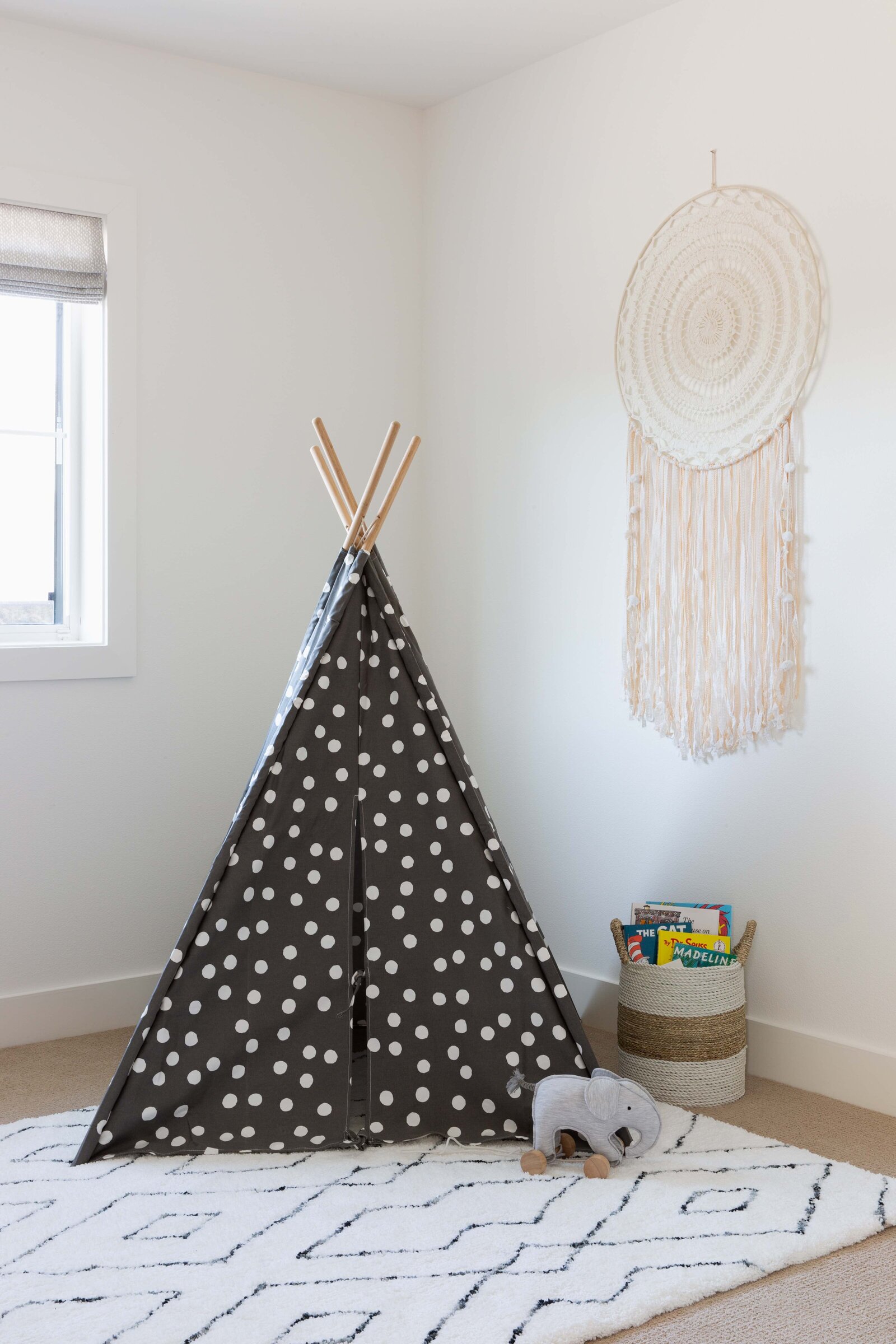 Nursery Kids Tent Nuela Designs