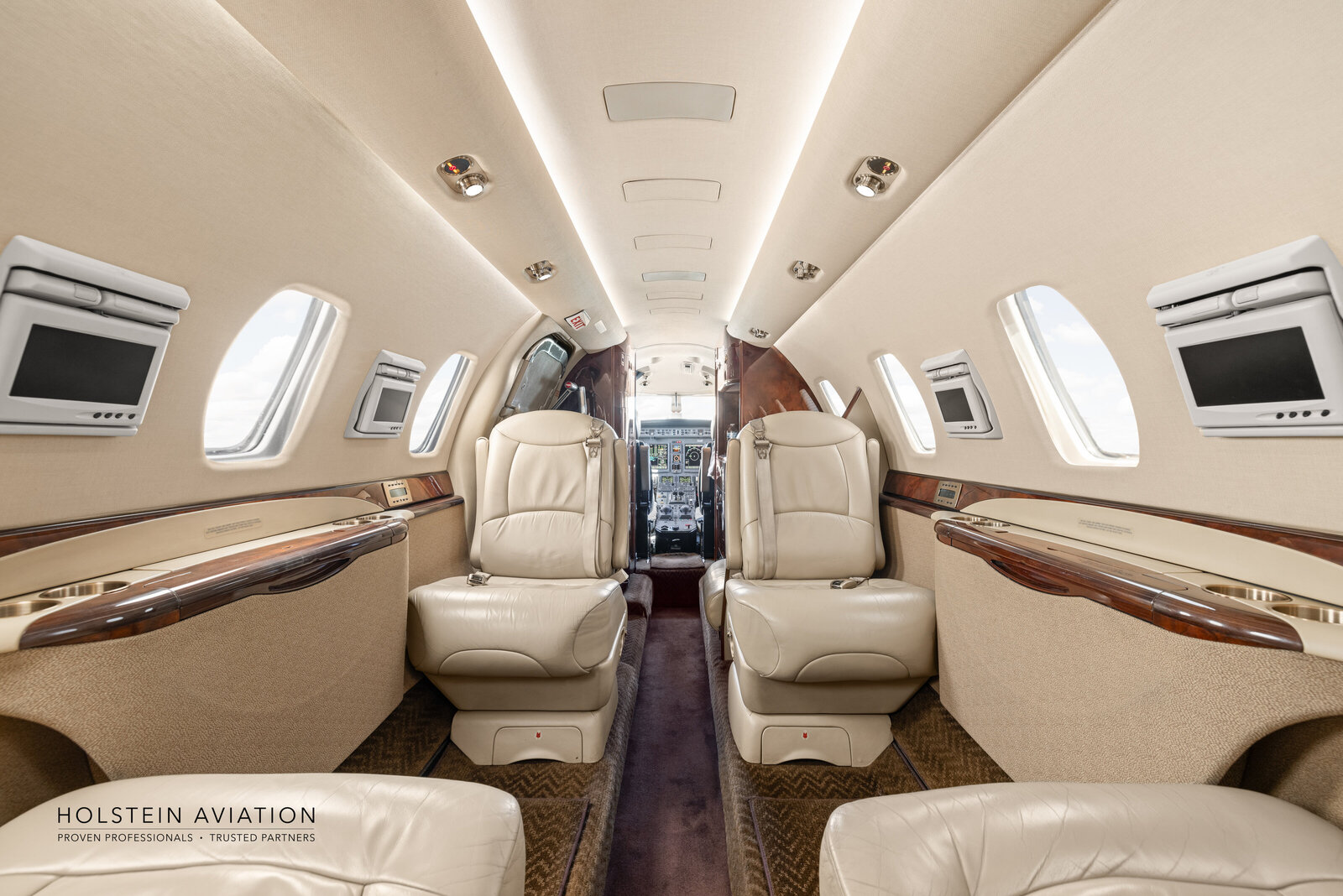 Citation Sovereign SN170 Watermarked-13