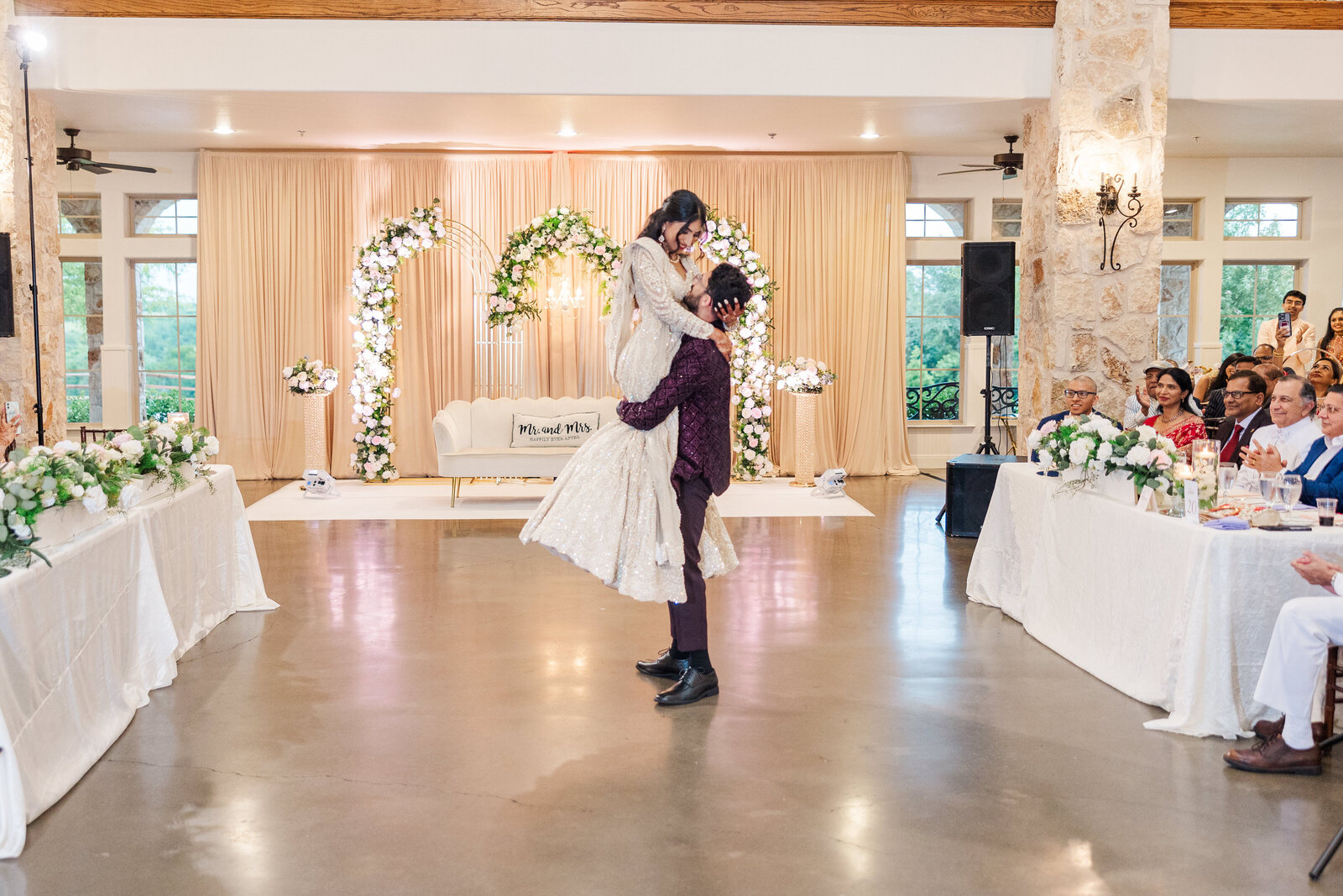 Bride-and-groom-first-dance
