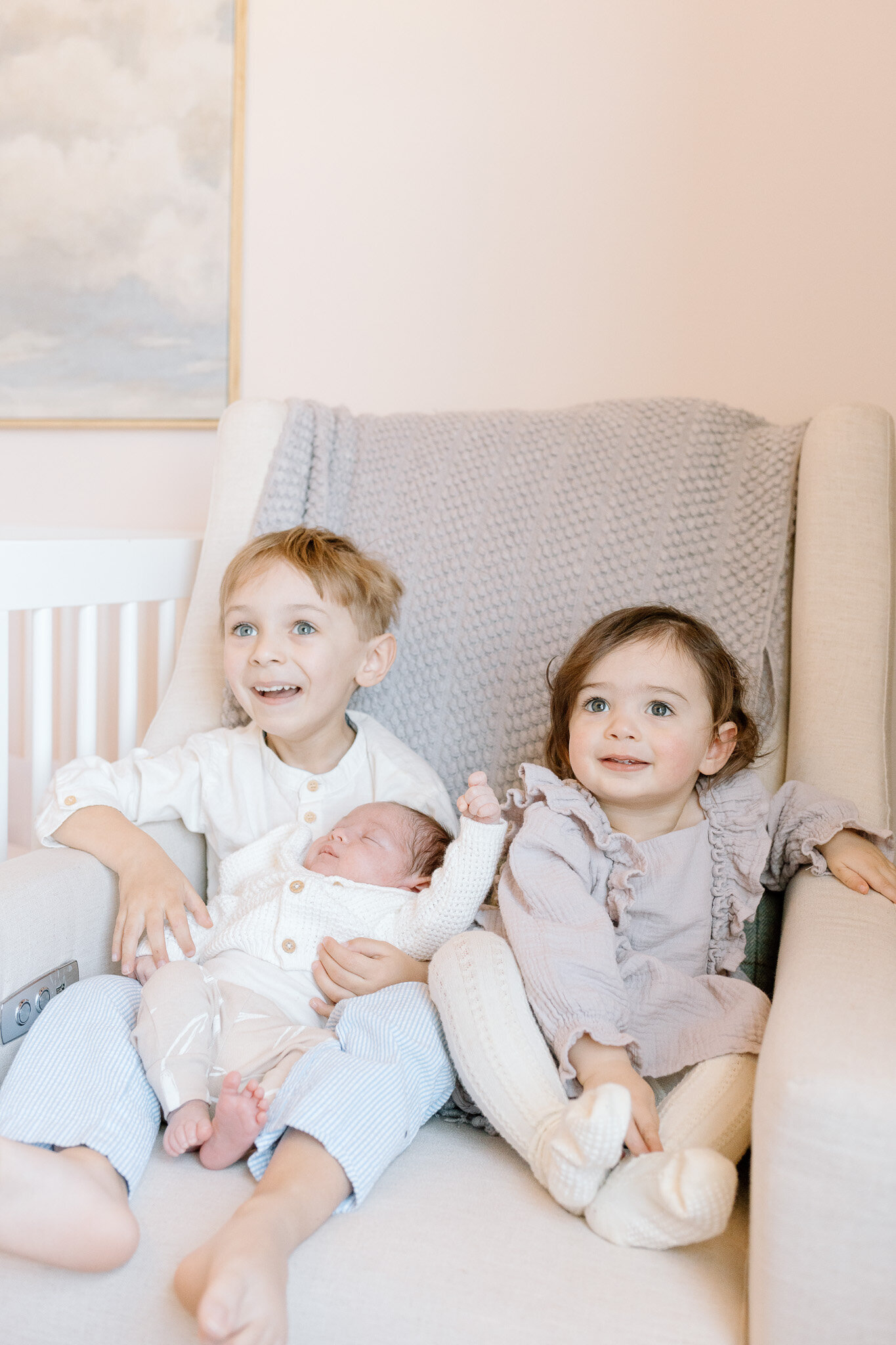 newborn-maternity-photography-lighthearted-joy-fresh (7)