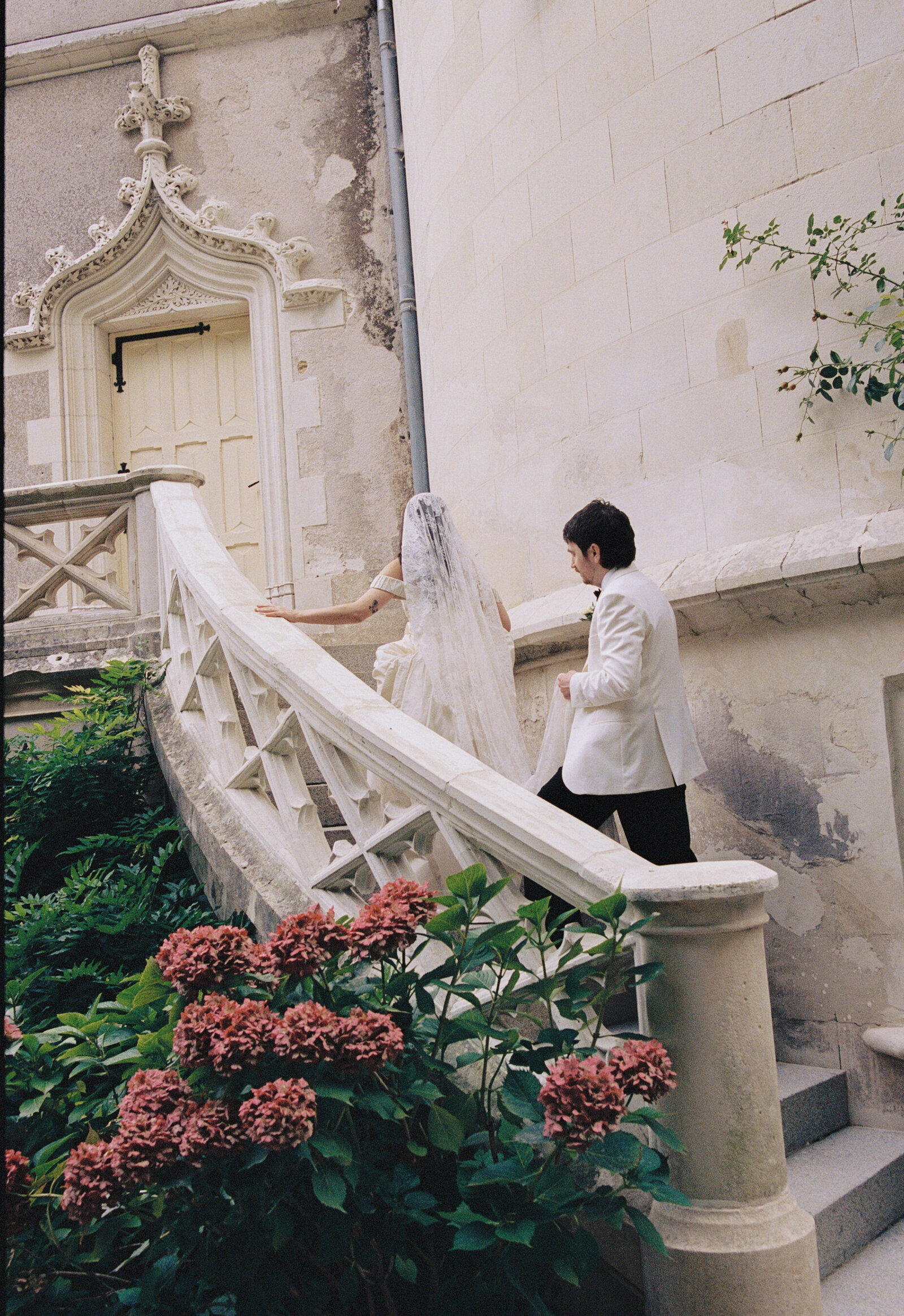 Film-Wedding-Photographer-Zara-Staples-Weddings114