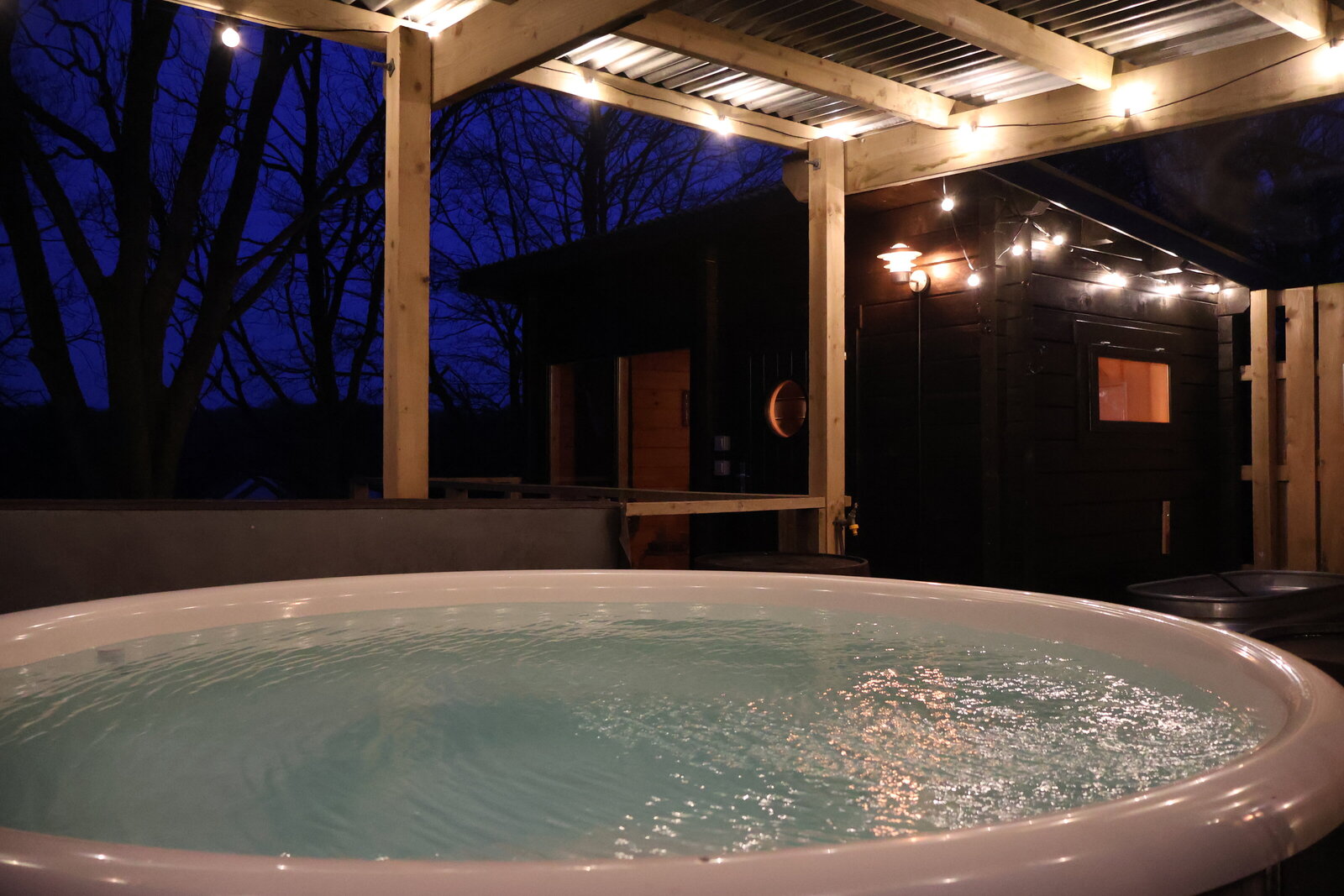 Old Rectory Dark Feminine Retreat Fiona McCoss (19)