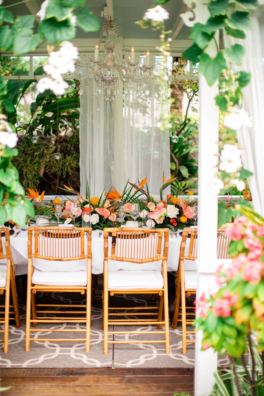 destination-wedding-maleana-gardens-oahu-sarah-block-photography-3