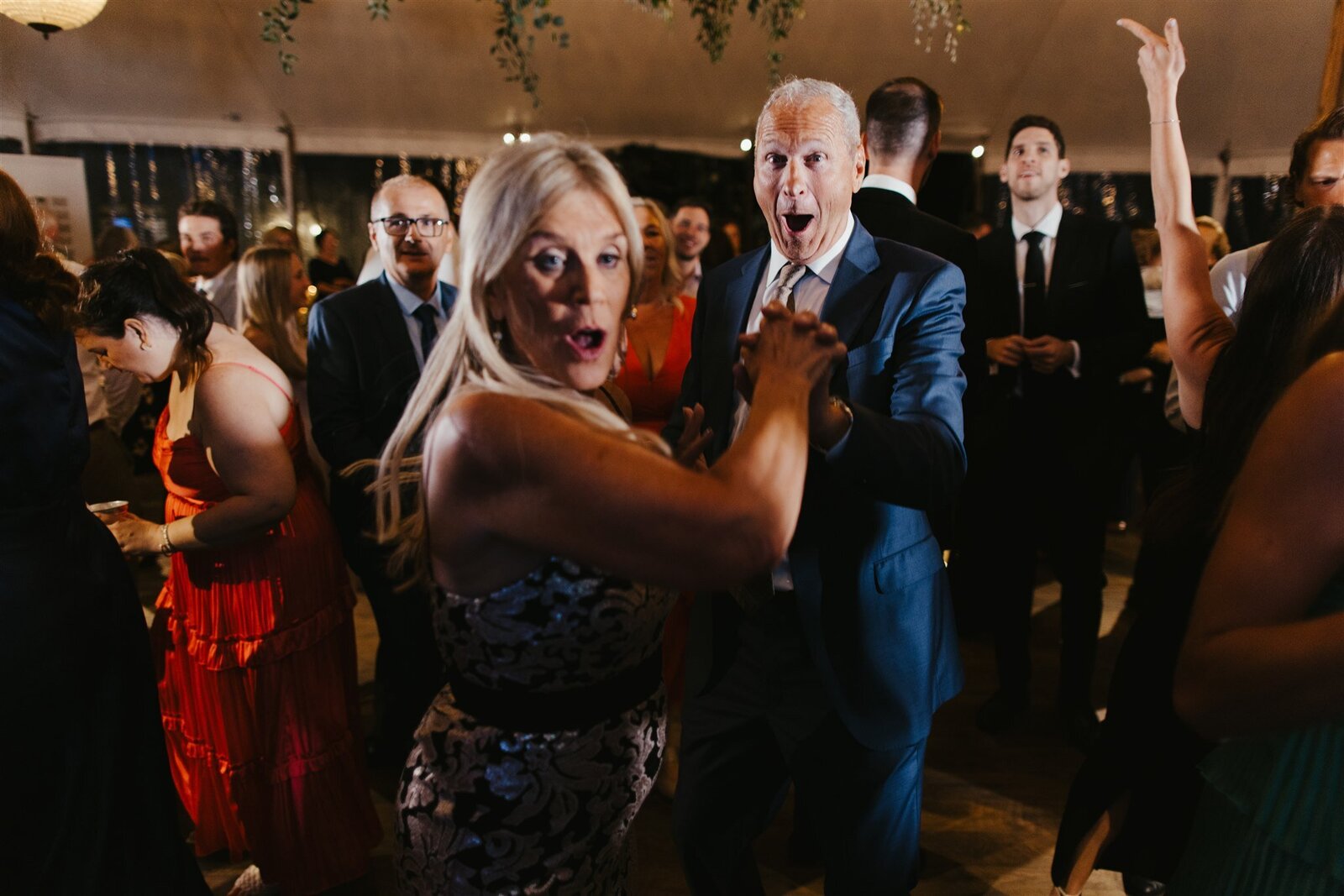 destination-tent-wedding-hanna-walkowaik-photography-2485