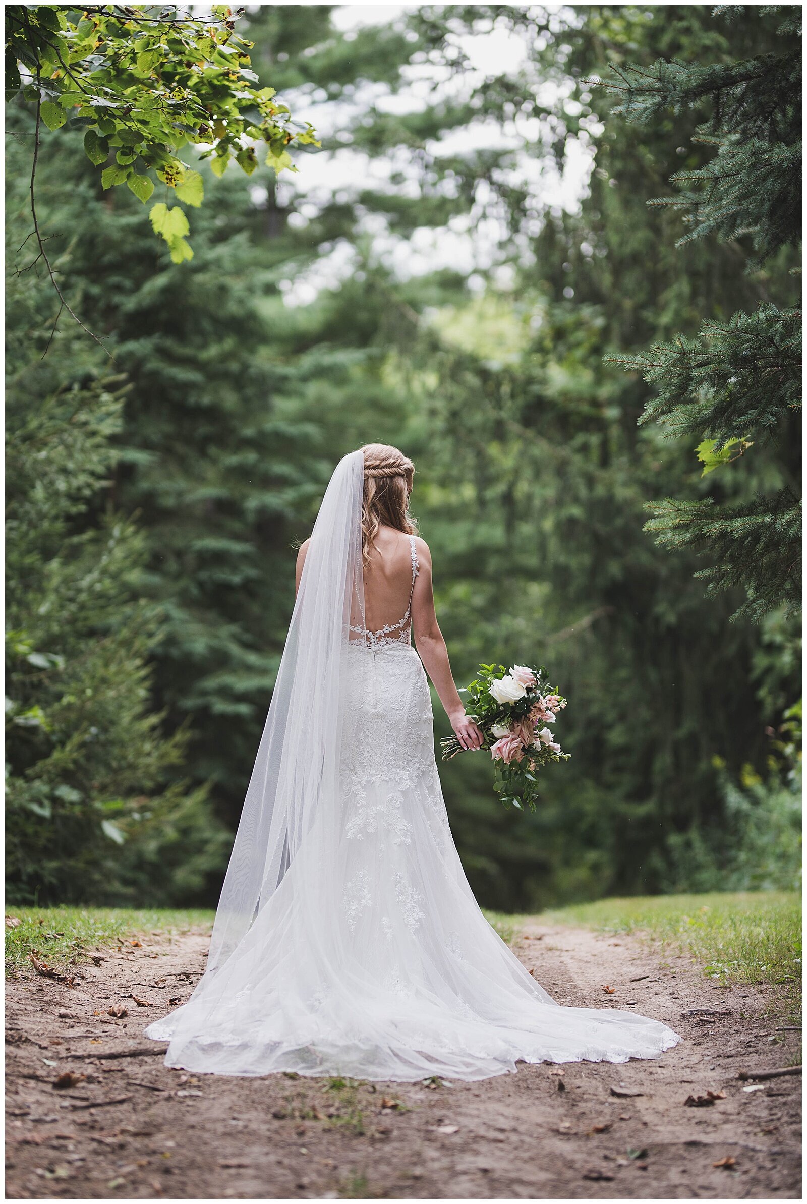 LoverlyWeddings_0118
