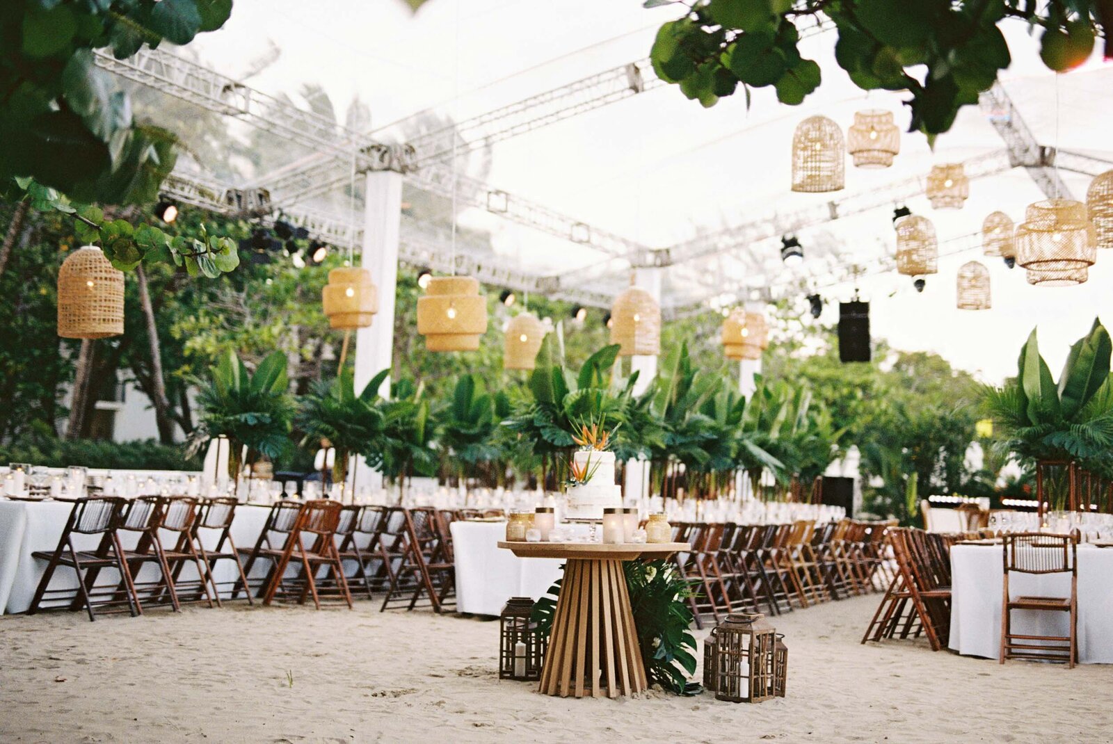 casa-colonial-hotel-dominican-republic-wedding-asia-pimentel-photography-s+t-75