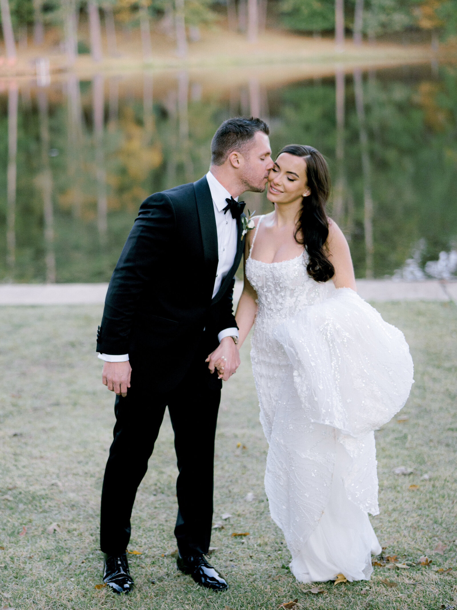 Holly-Lake-Wedding-Jen-Symes-32