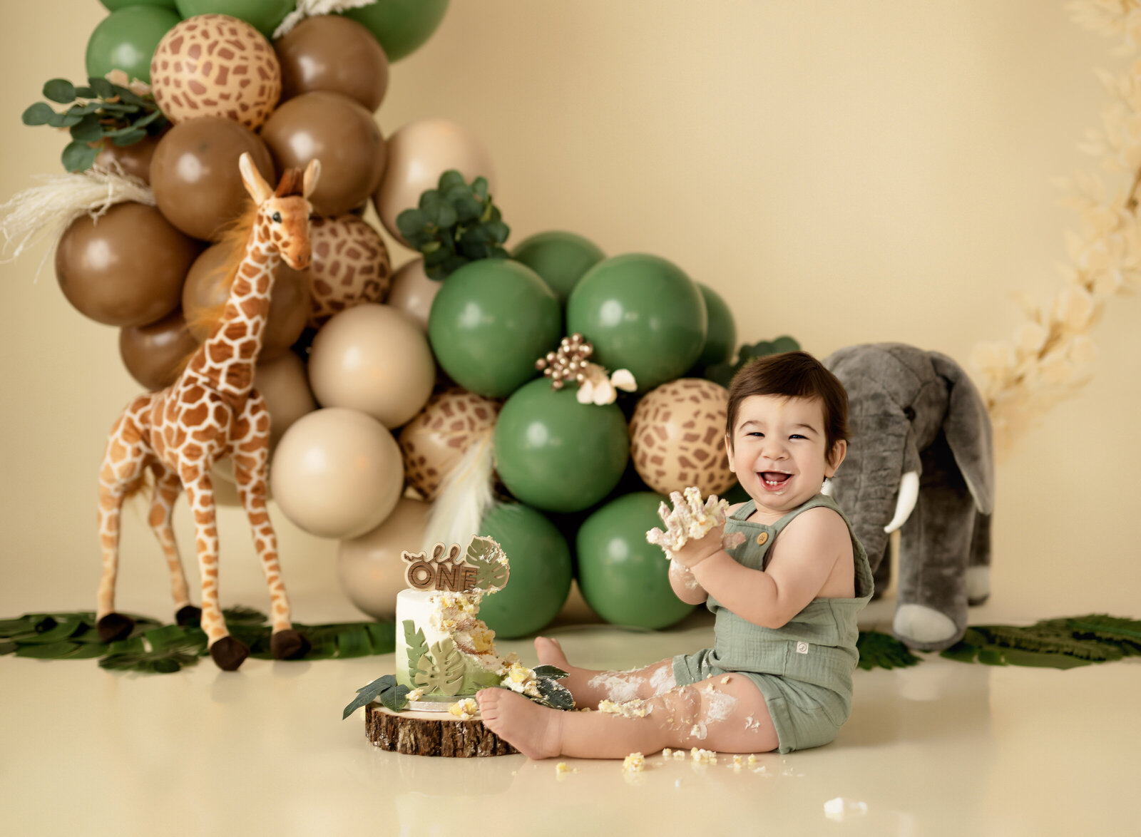 1st birthday studio photoshoot