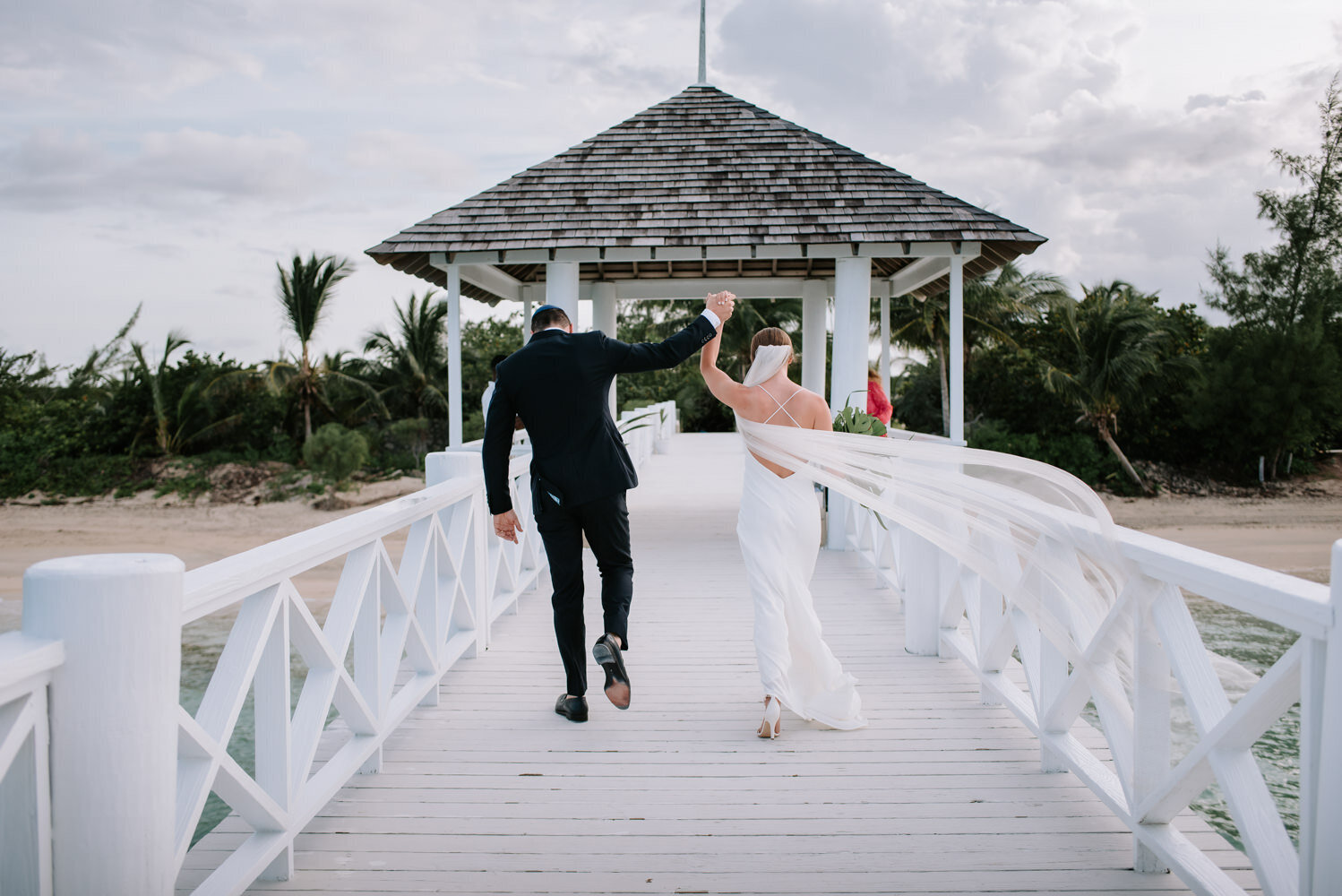kamalame-cay-luxury-bahamas-wedding-photos-lyndah-wells-photography-meg-adam-19