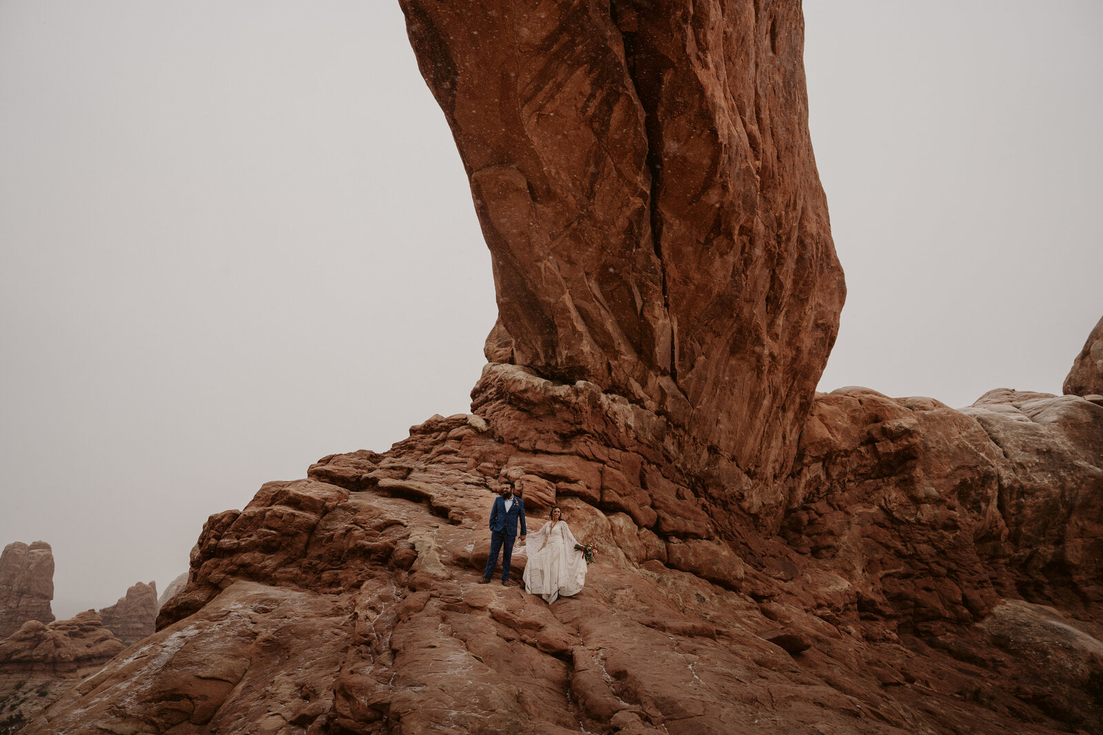 moab-elopement-couple-4