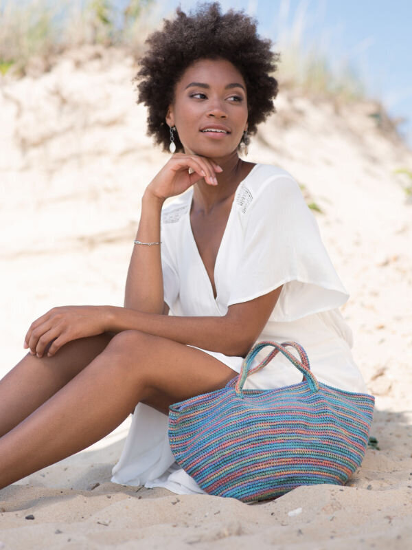 Natural makeup for a model on the beach