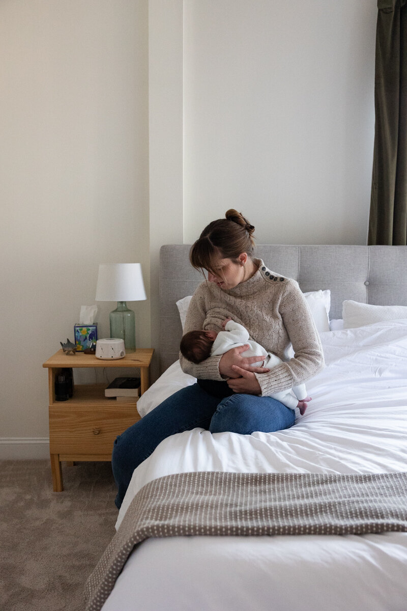 LightCreative_202502_JessicaVanessa_InHomeNewbornPhotos_RaleighNewbornPhotography_010_blog