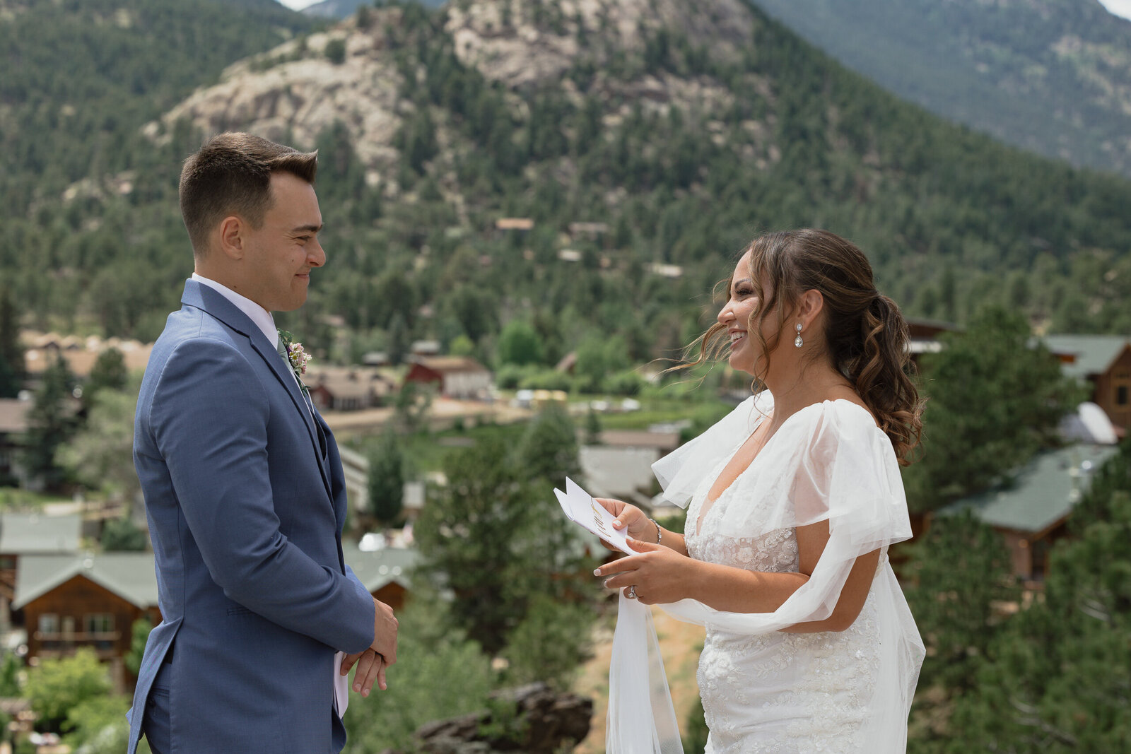 Skyview-Fall-at-River-Village-Wedding-Estes-Park-Colorado-Wedding-Photographer-01