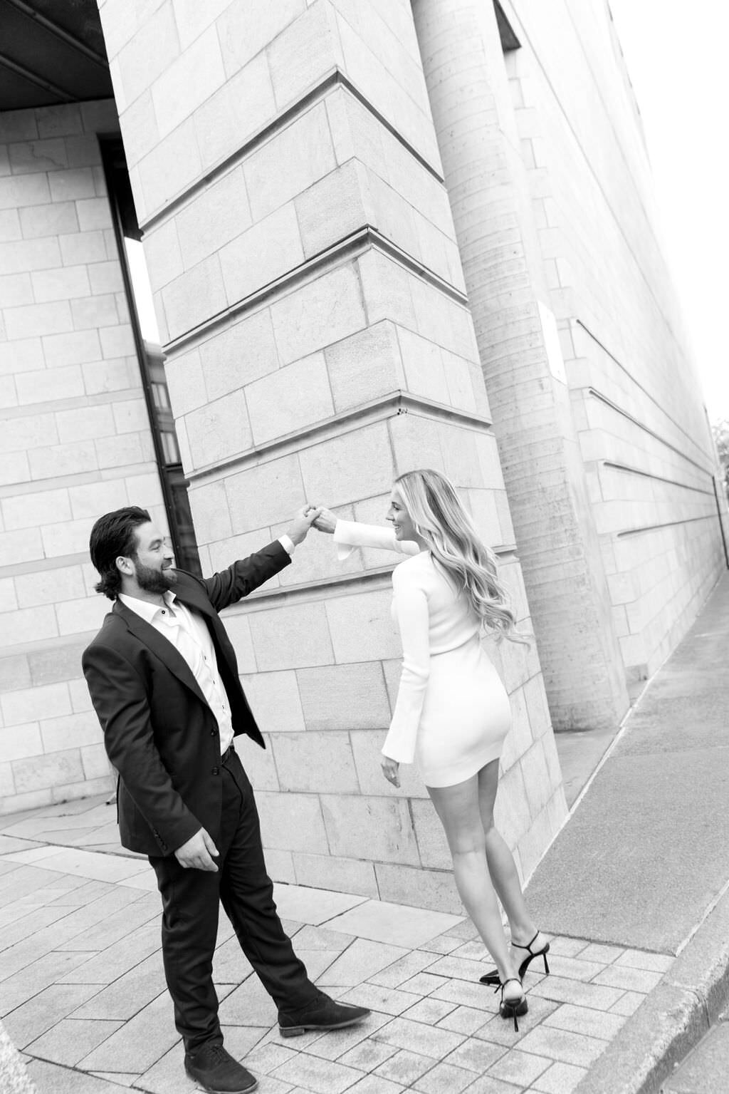 Old Montreal Wedding photographer_Top Montreal and Ottawa wedding photographer_luxury moment photography-1053