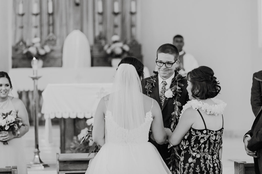 W0507_Speet_Punakea-Palms-Wedding_Caitlin-Cathey-Photo_1237-b&w