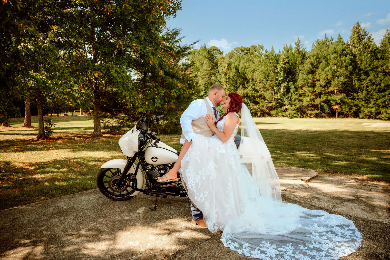 Golden Clover Photography - Dalton and Kelsey Wedding - Mr. and Mrs. Portraits-35 copy