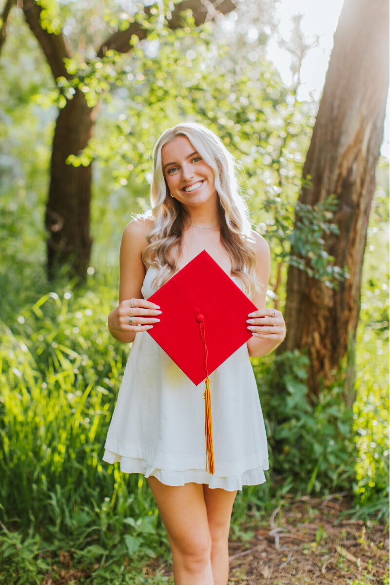 senior-portrait-photographer-emily-mclaughlin-photography-37