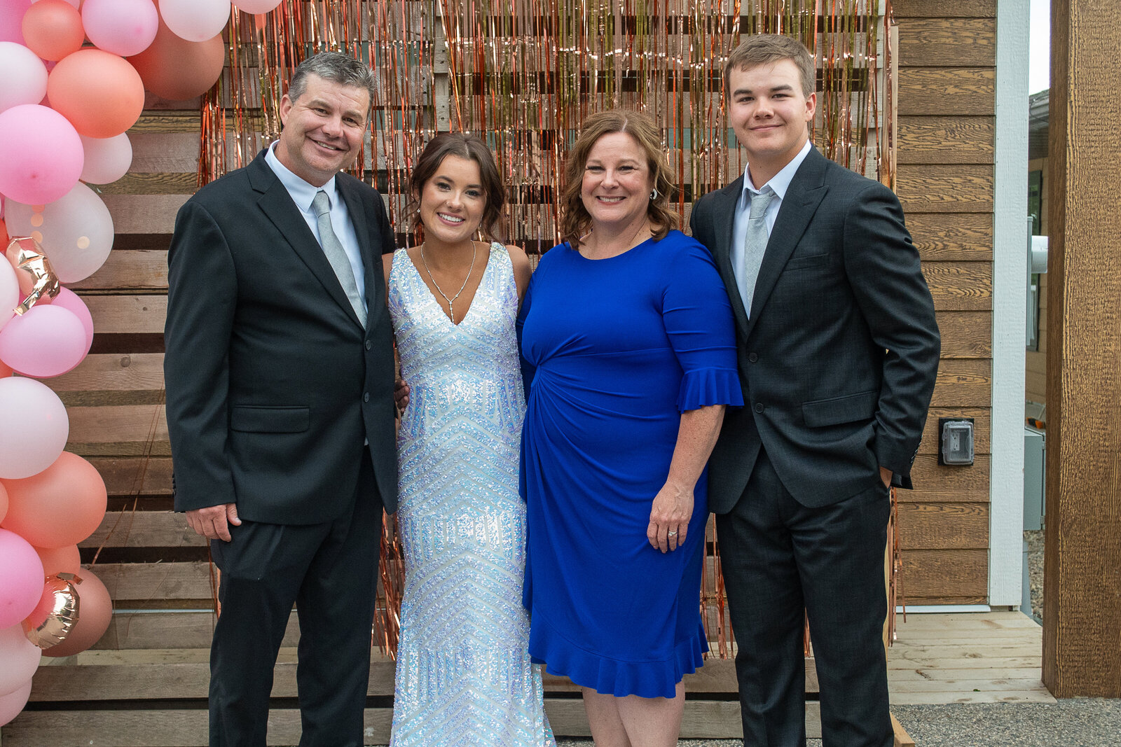 Brownridge Grad family photos-45