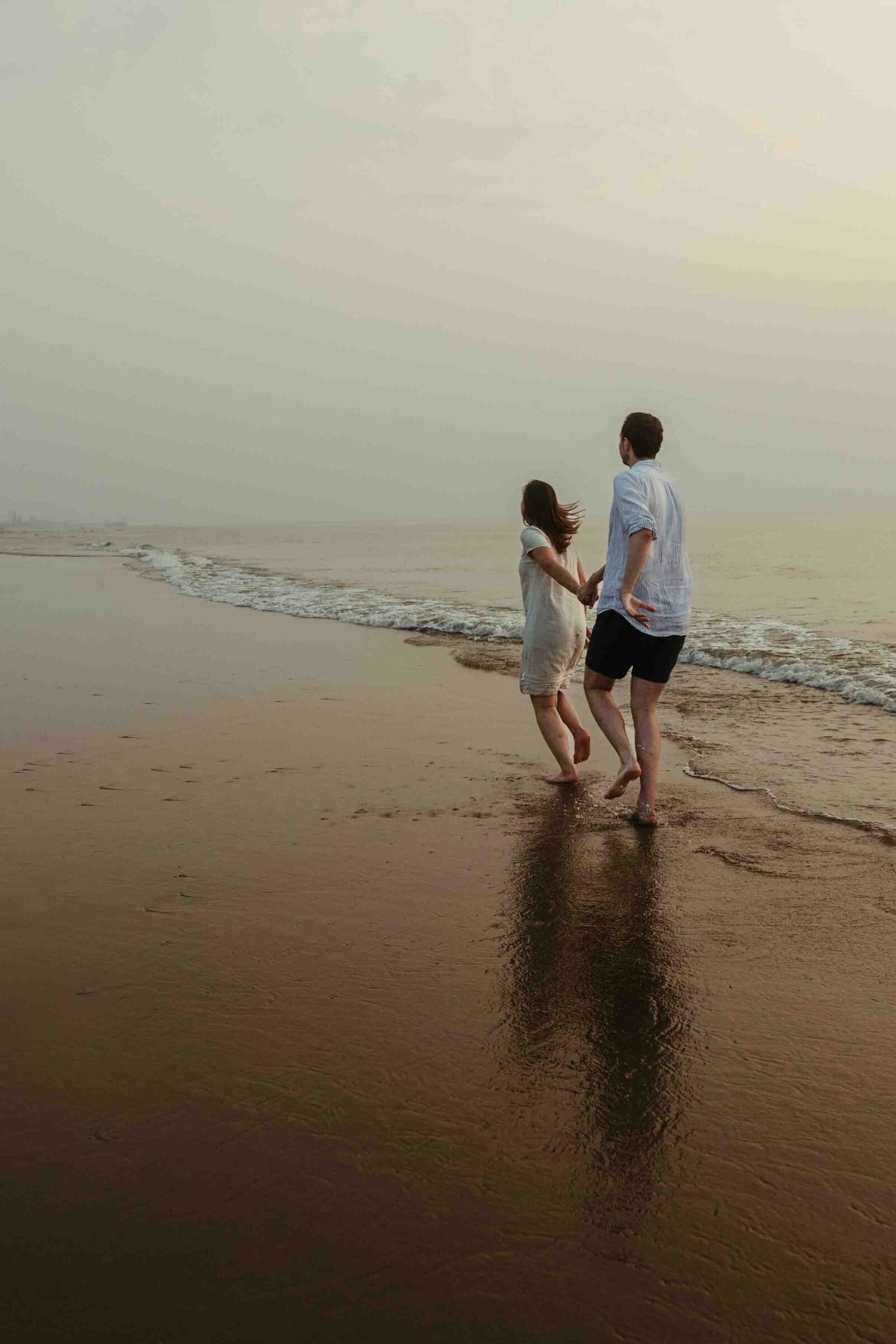 Get-framed-photographpy-couples-loveshoot-preweddingshoot-goldenhour-coupleshoot-4