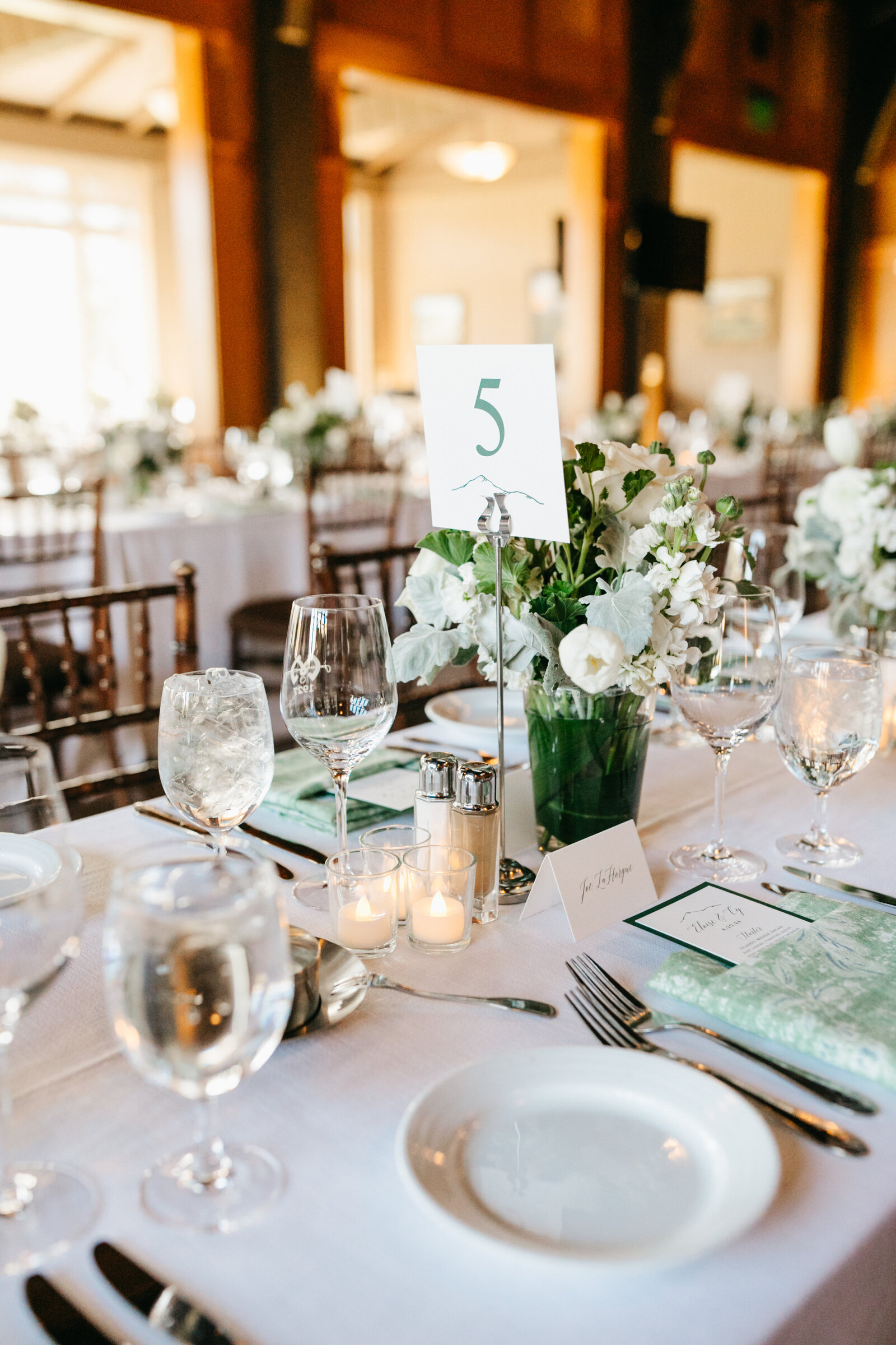 4.20.24_eloise_cy_wedding_sneakpeeks_melissaatle-36