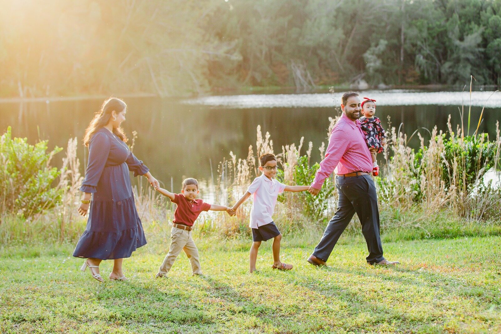 florida-family-walking-near-pond