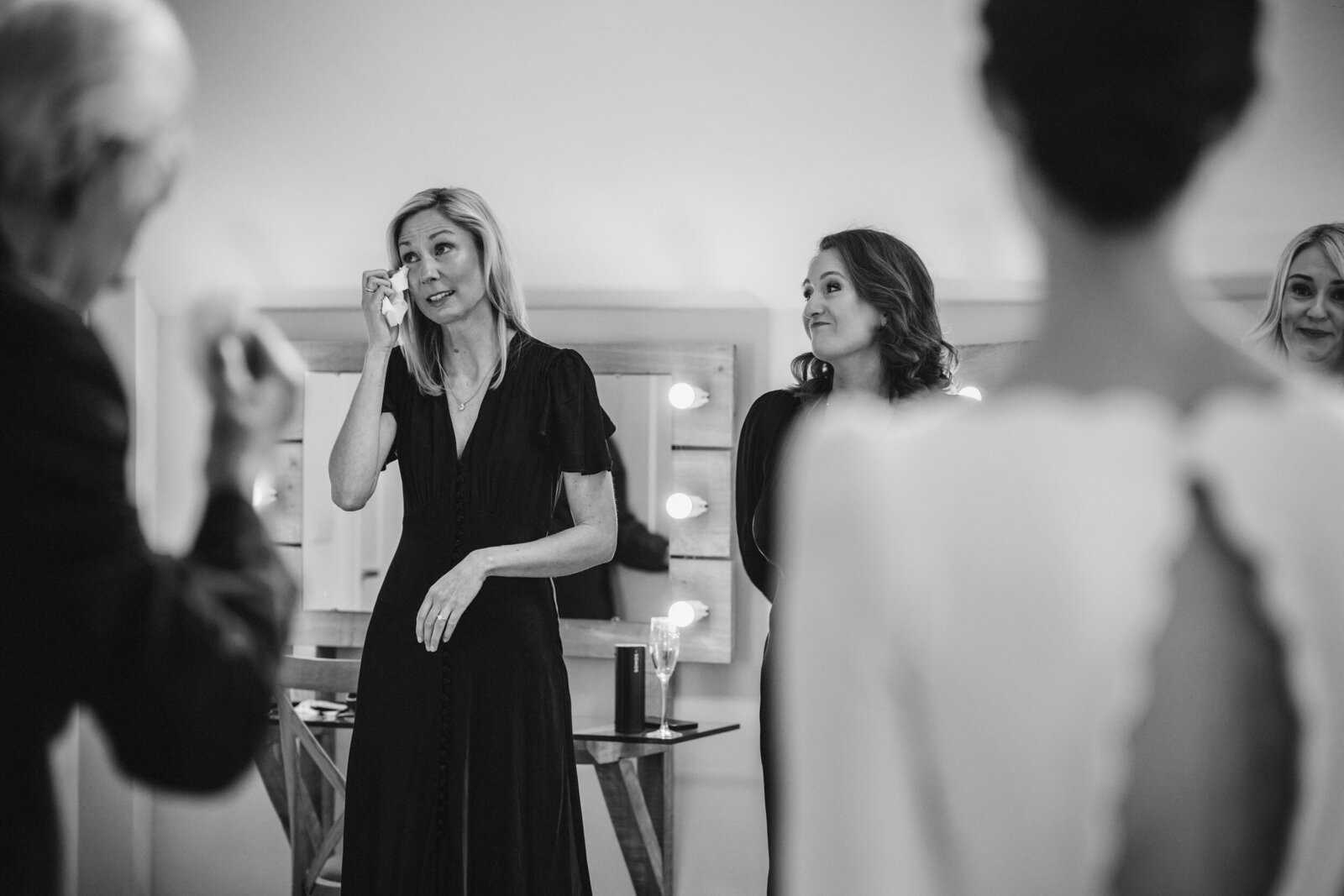 Best Wedding Prep Photos_Surrey Wedding Photography-Sophie Duckworth Photography-21