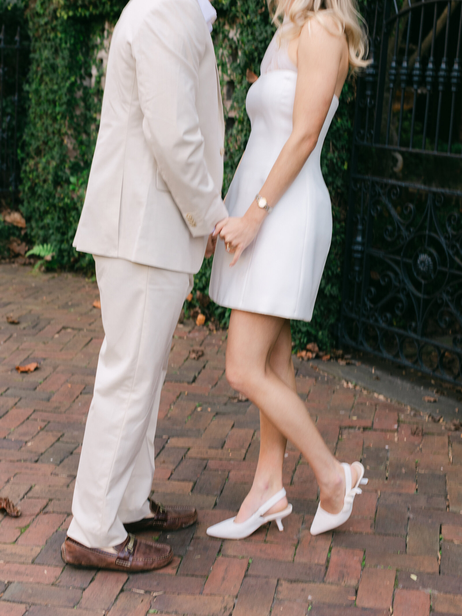 371-torianna-brooke-portraiture-historic-downtown-savannah-engagement-mac-corey