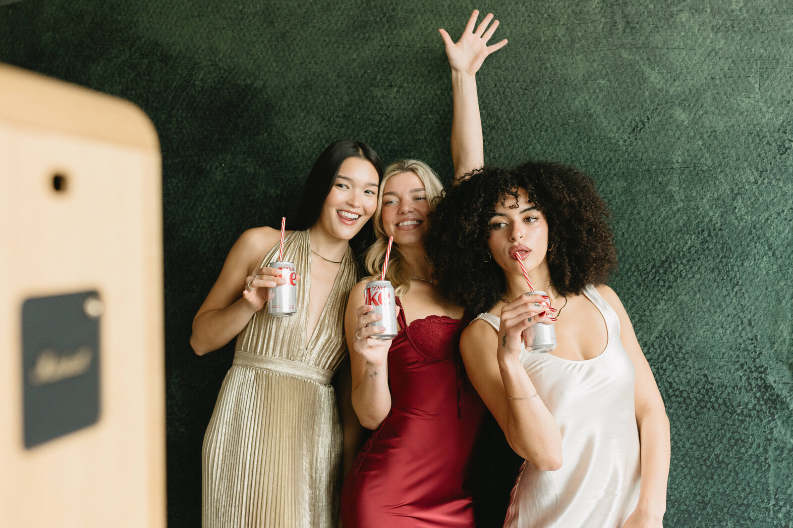 26_Holiday-Social_Icon_Booth_Stock