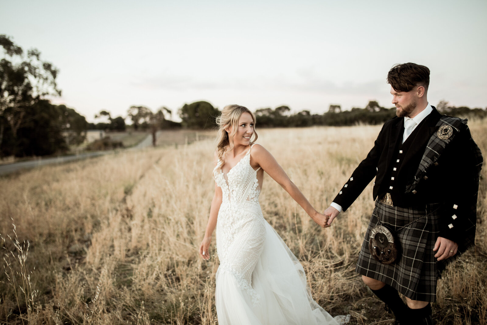 Helen-Craig-Lloyd-Brothers-Wines-Wedding-Rexvil-Photography-771