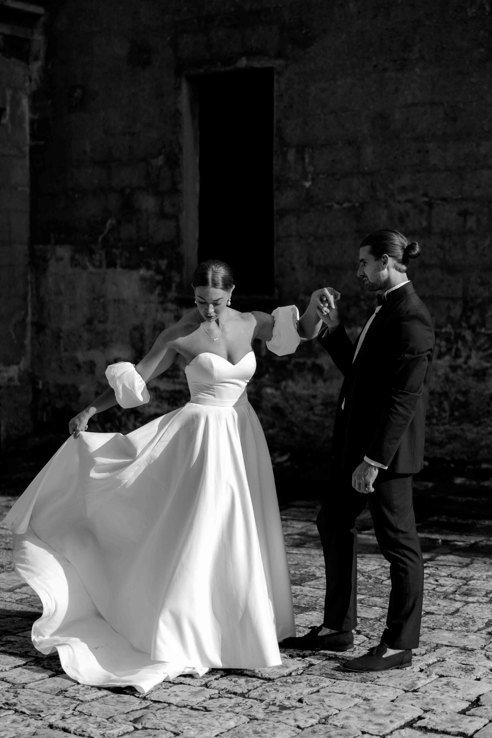 Elegante en spontane trouwfoto’s, perfect vastgelegd door trouwfotograaf Melissa Boer Fotografie.