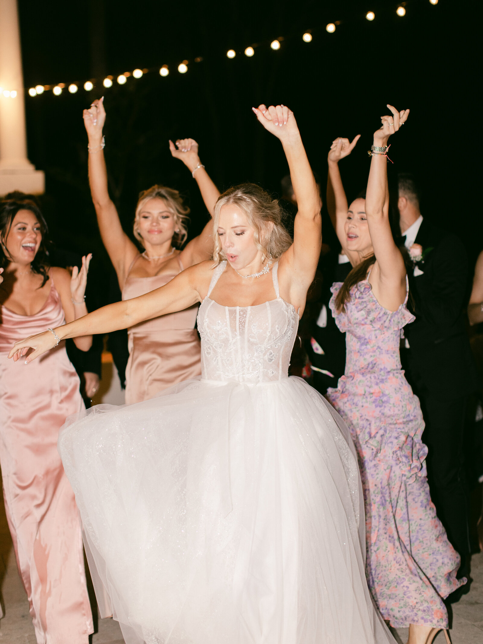 1186-torianna-brooke-portraiture-charleston-old-wide-awake-wedding-lauren-paul