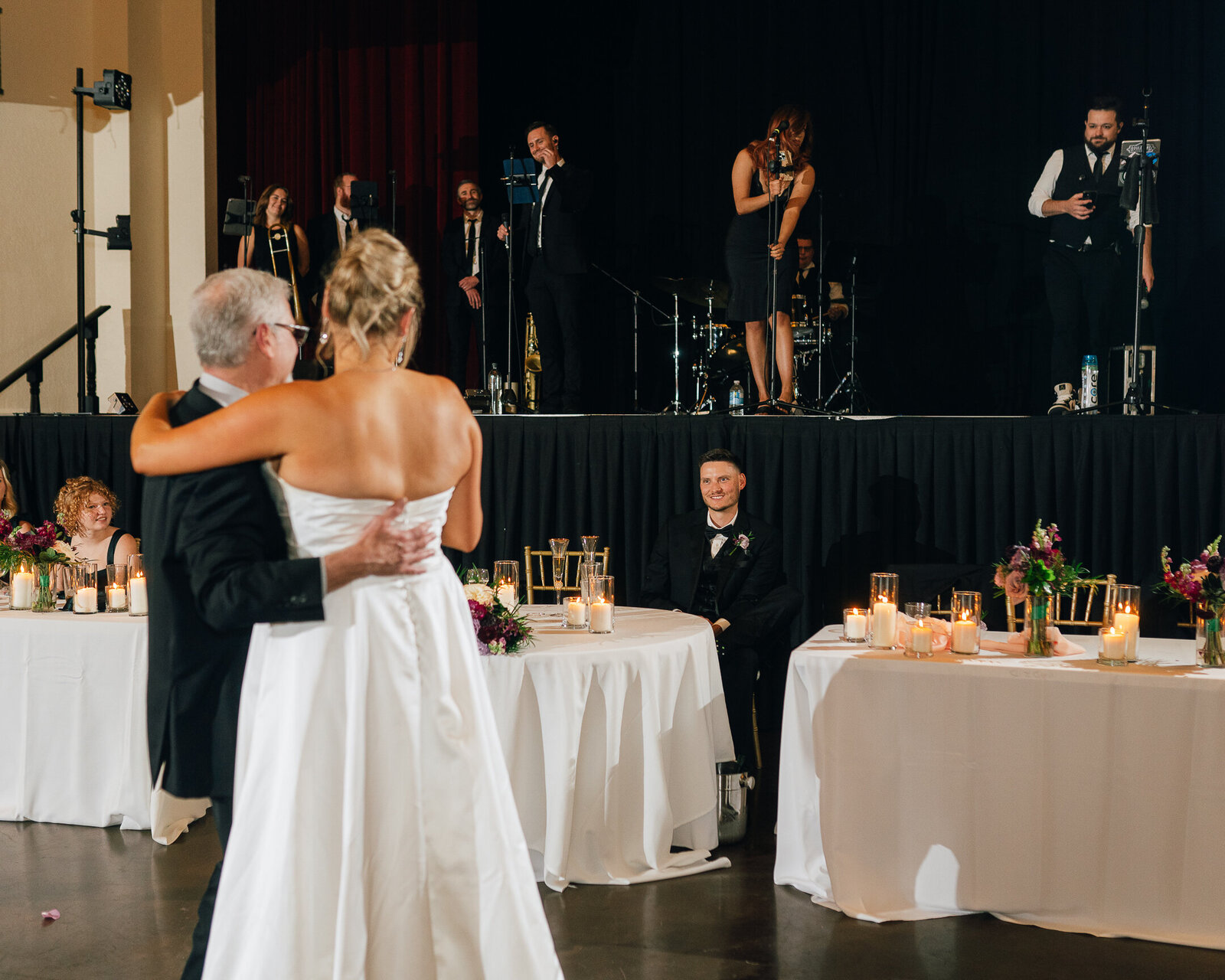 Corby Intercontinental Hotel Kansas City Wedding Plaza-247
