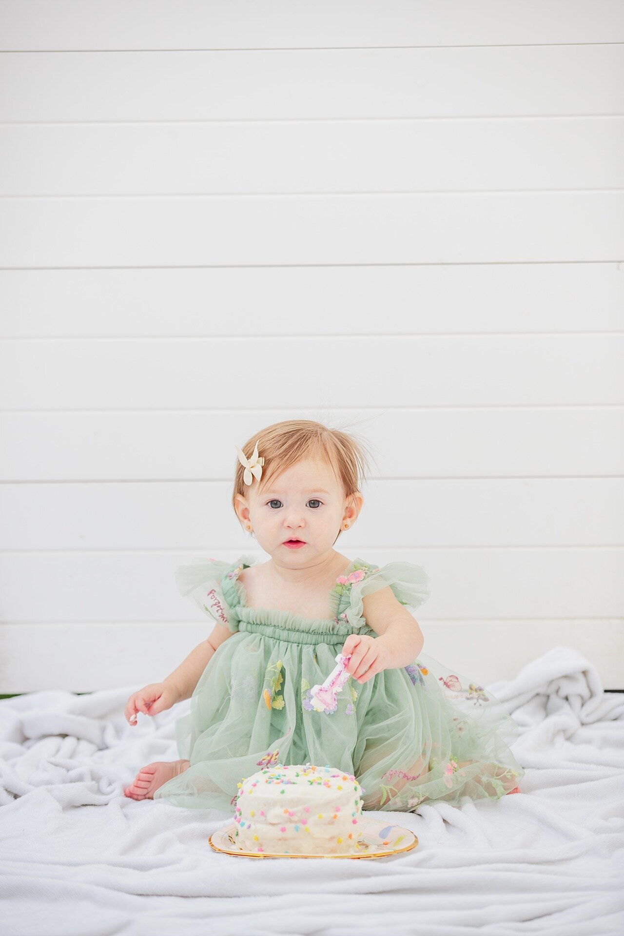 first-birthday-girl-cake